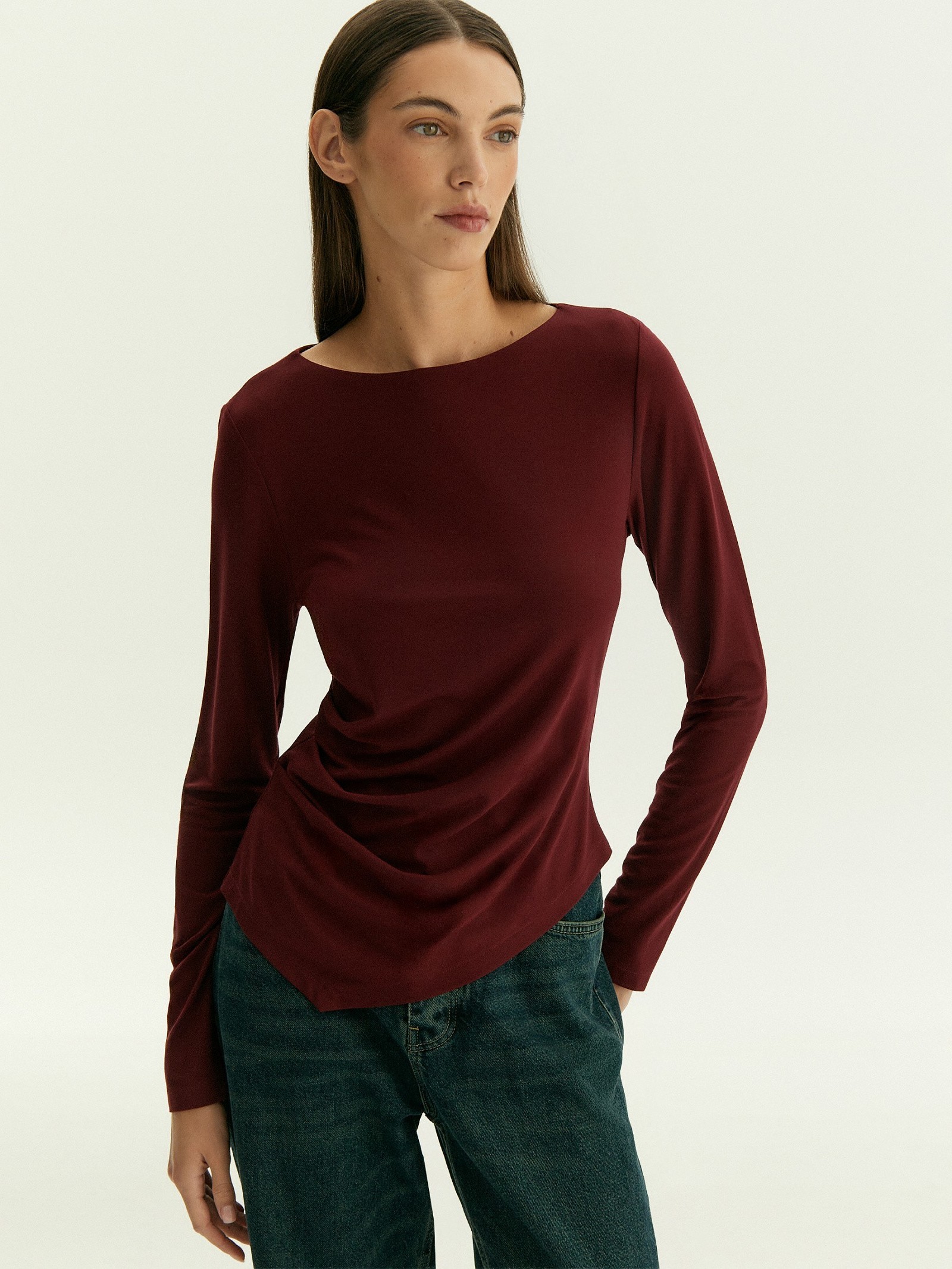 Лонгслив с ассиметрией