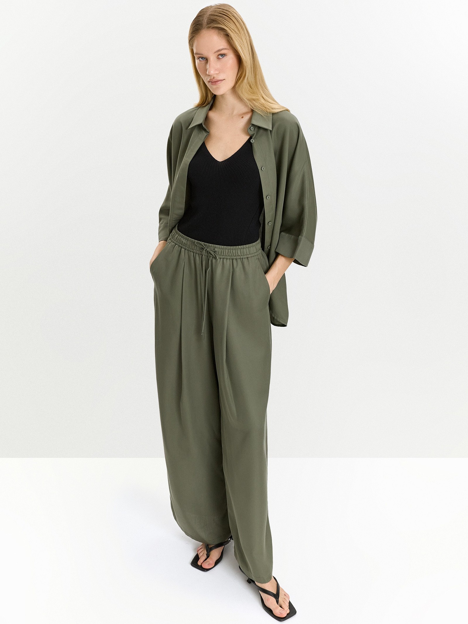 Брюки из 100% тенсела на резинке