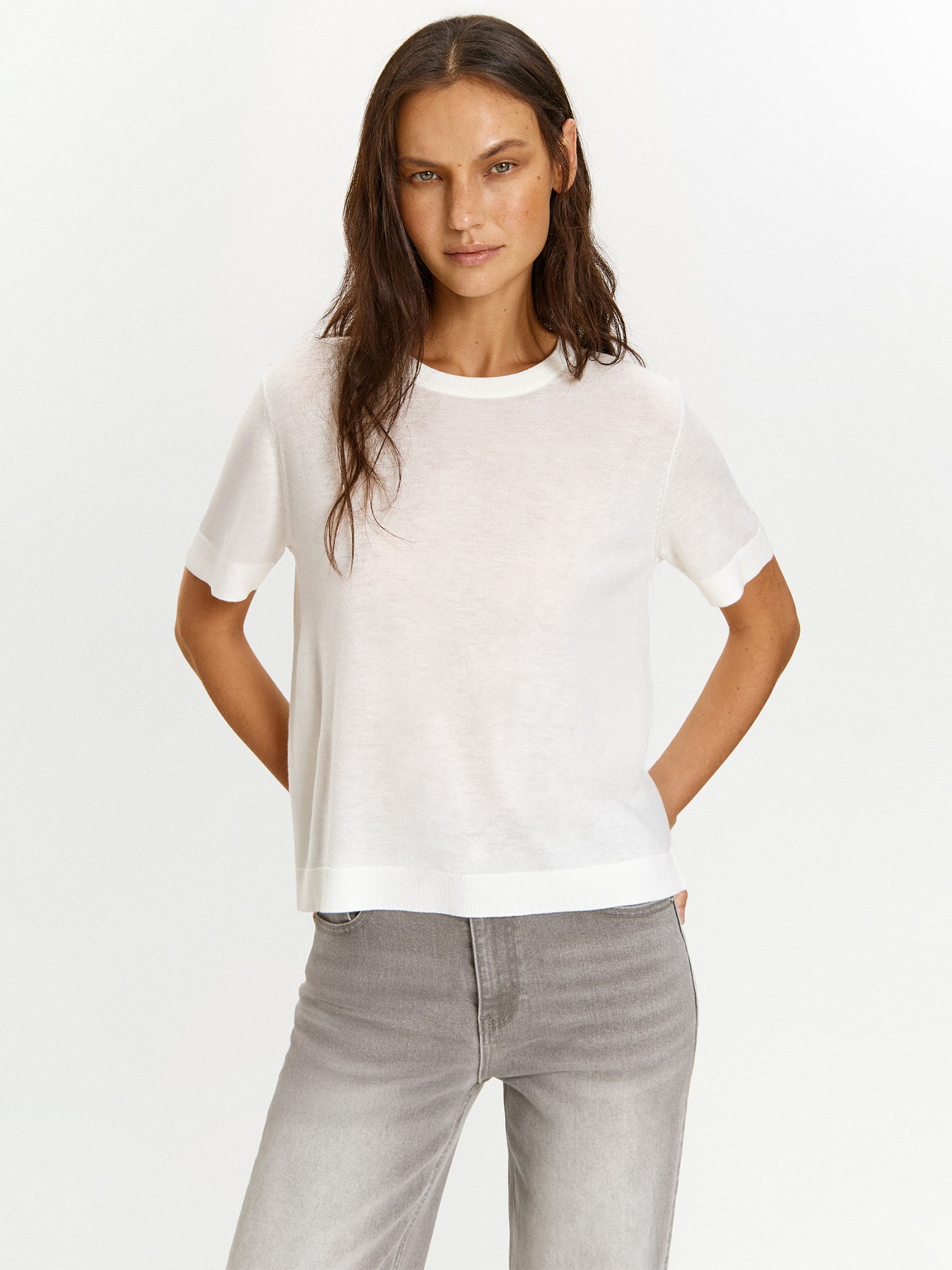 Футболка с содержанием шерсти