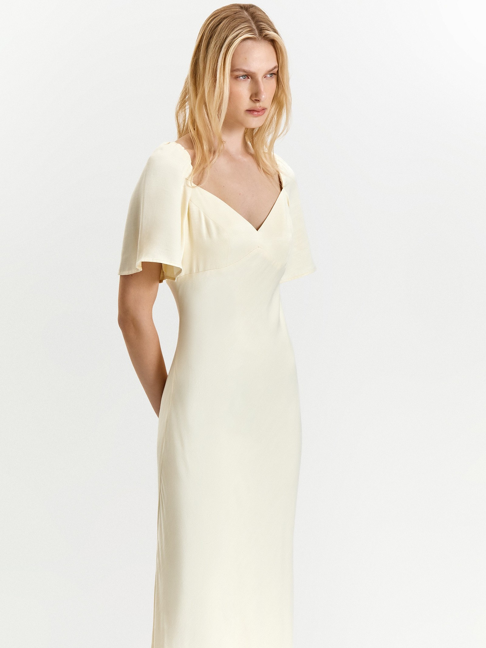 Платье приталенное