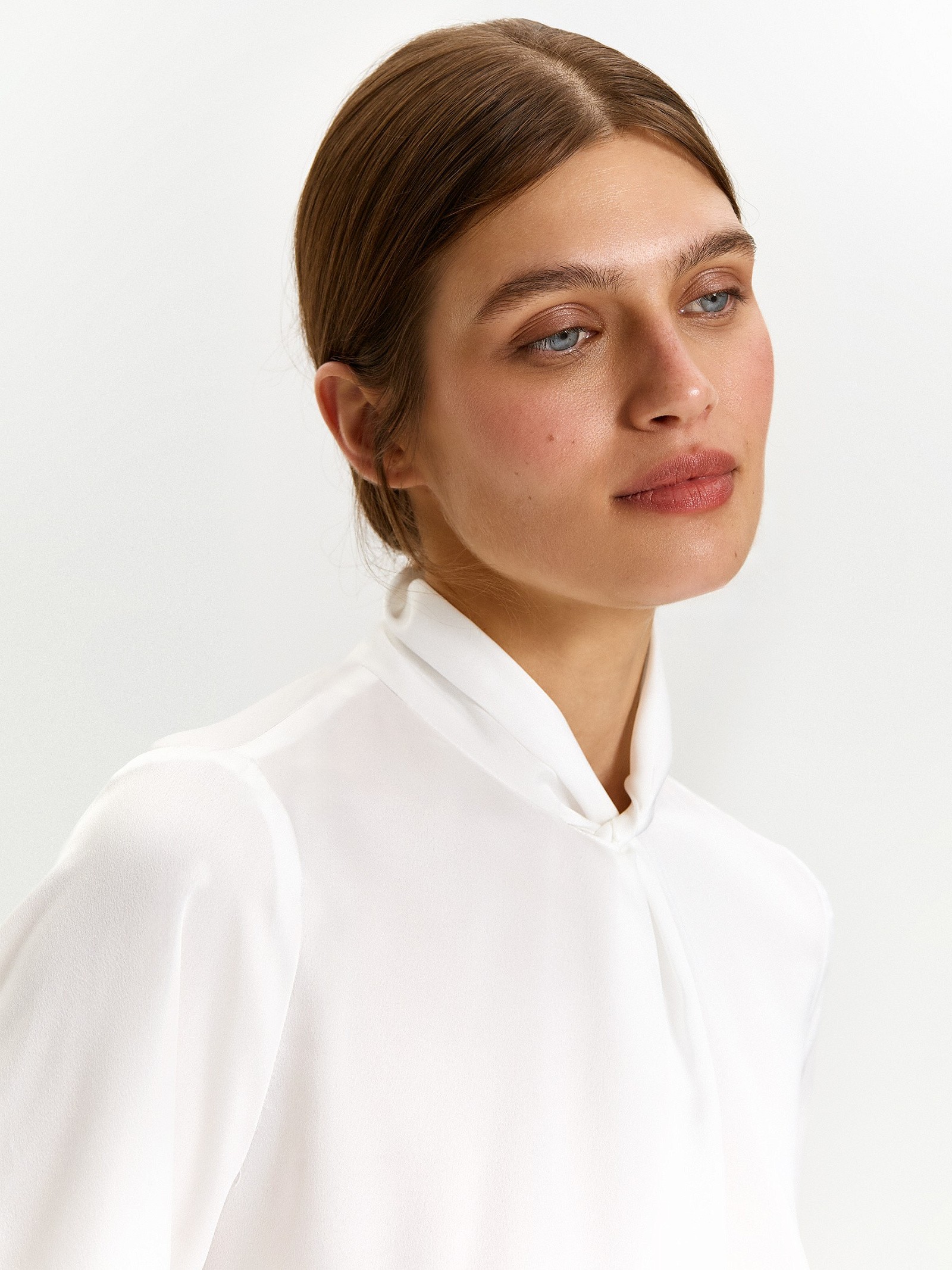 Блуза из костюмной ткани