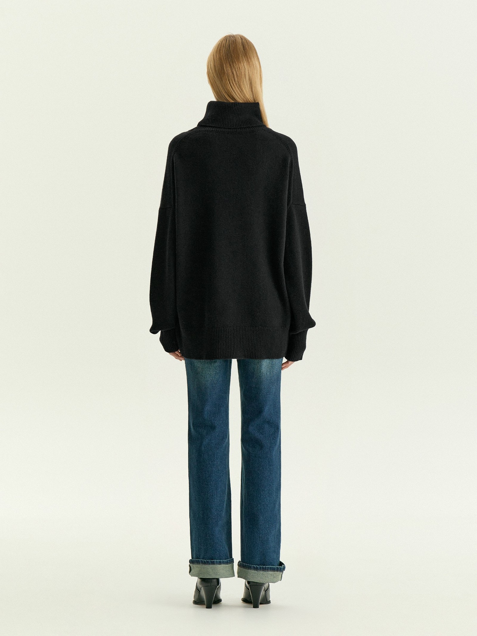 Свитер с содержанием кашемира