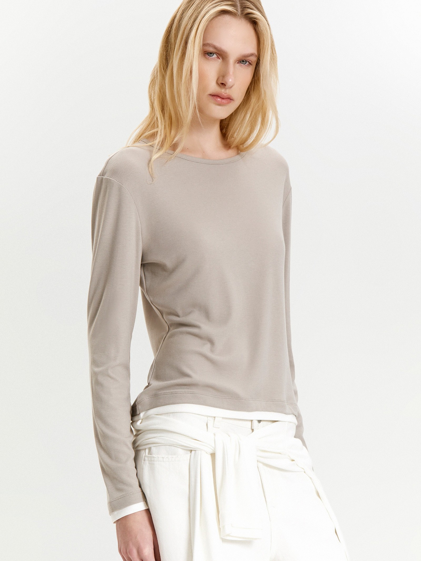 Лонгслив однотонный из вискозы