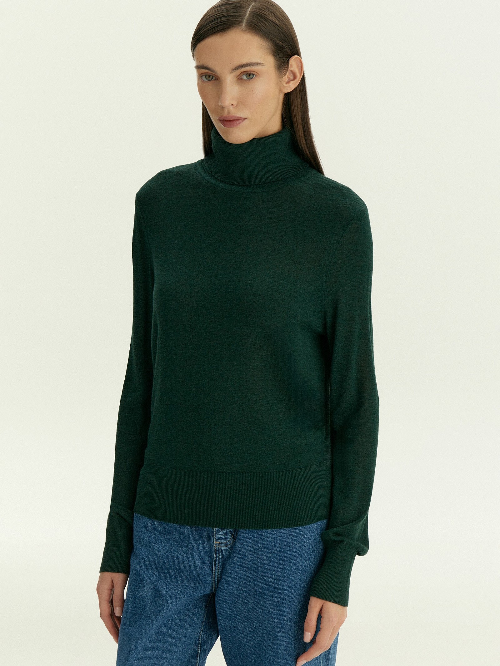 Водолазка из вискозы с добавлением шерсти