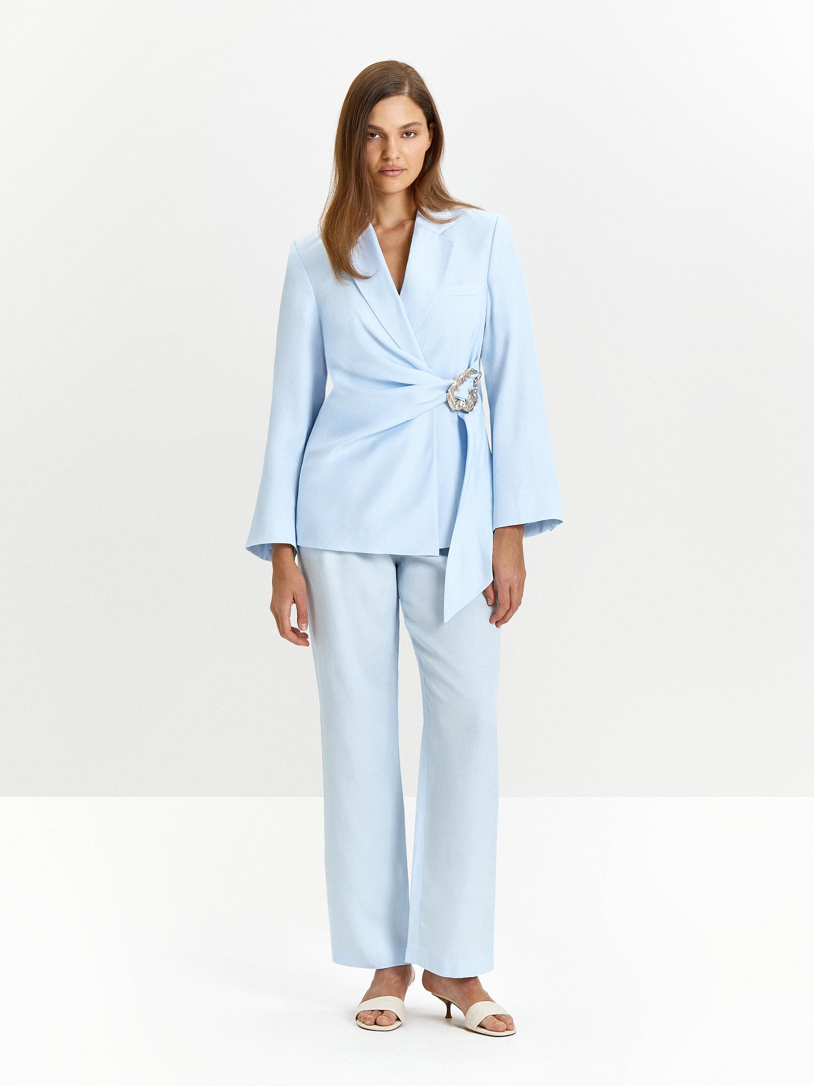 Жакет с поясом на запах с добавлением льна