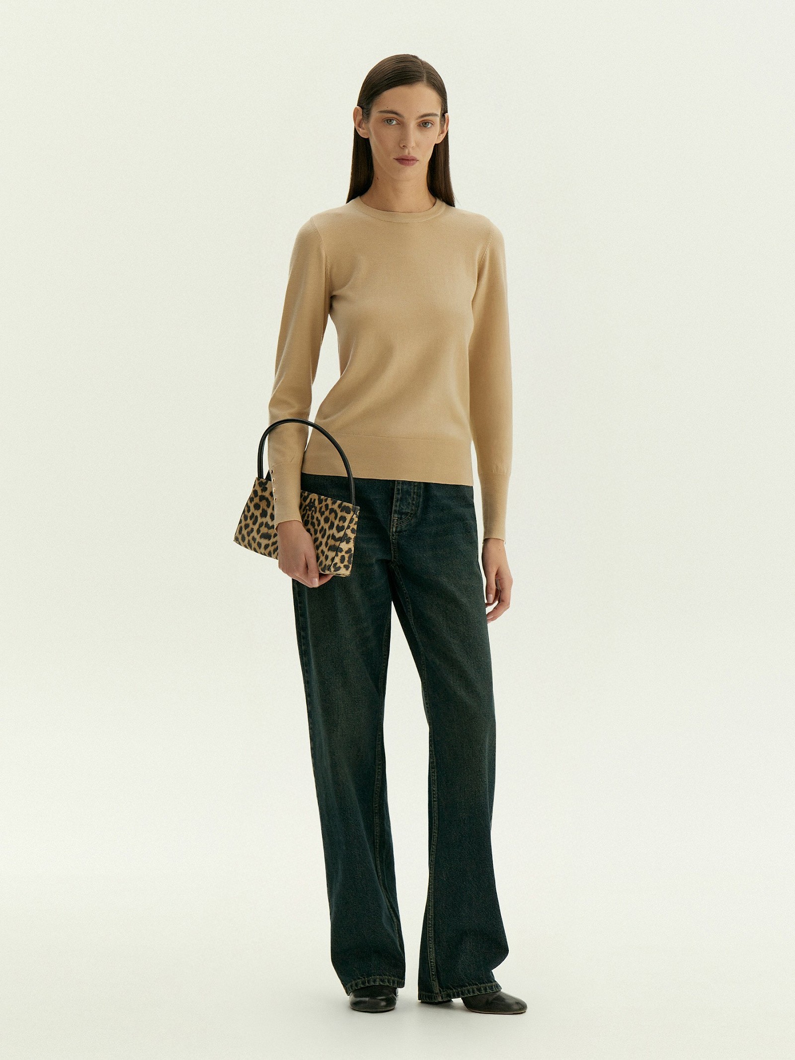 Джемпер из вискозного трикотажа с добавлением шерсти