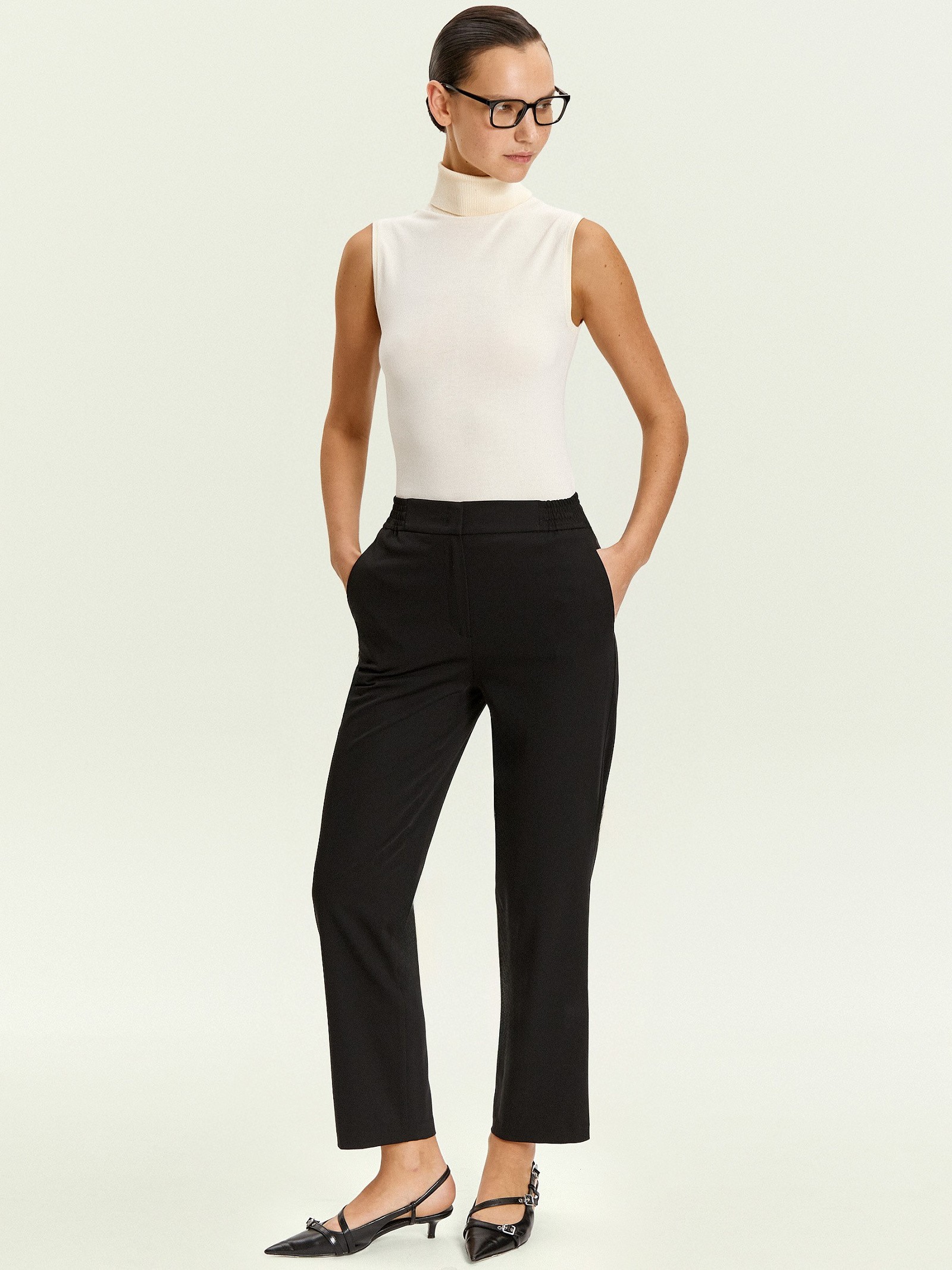 Брюки зауженного кроя