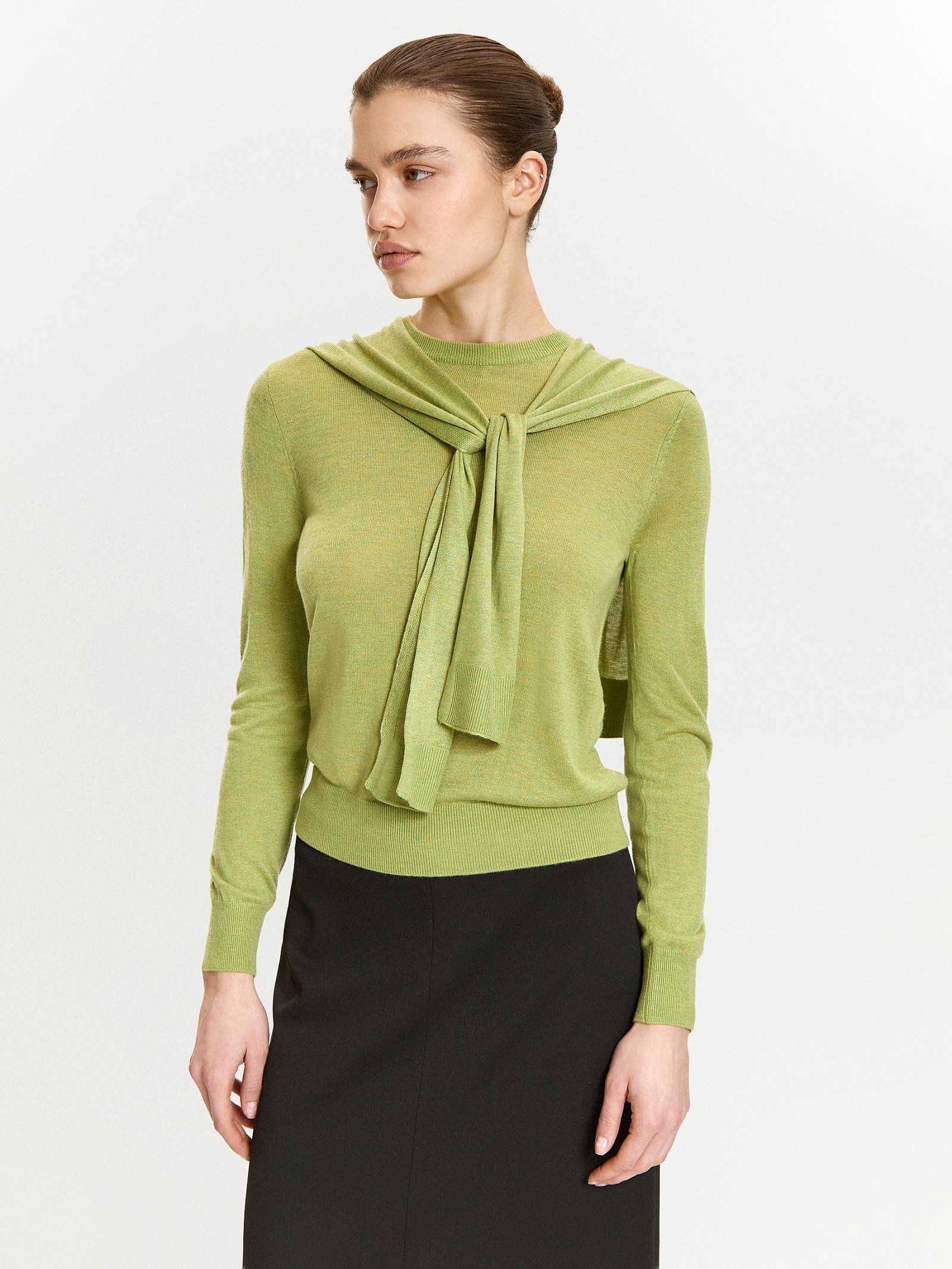 Джемпер из вискозного трикотажа с добавлением шерсти