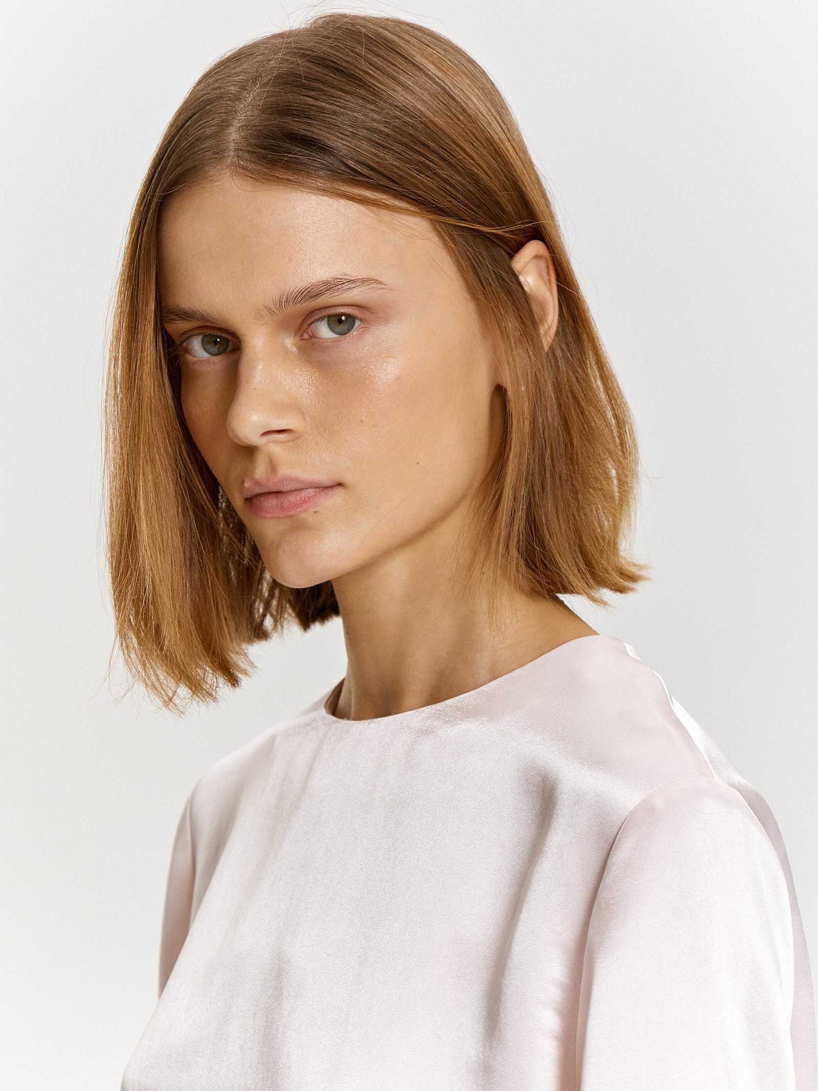 Блузка прямого кроя