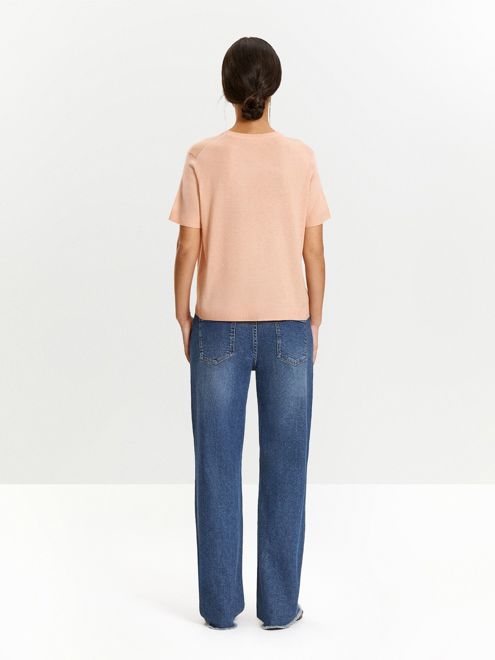 Футболка с содержанием шерсти