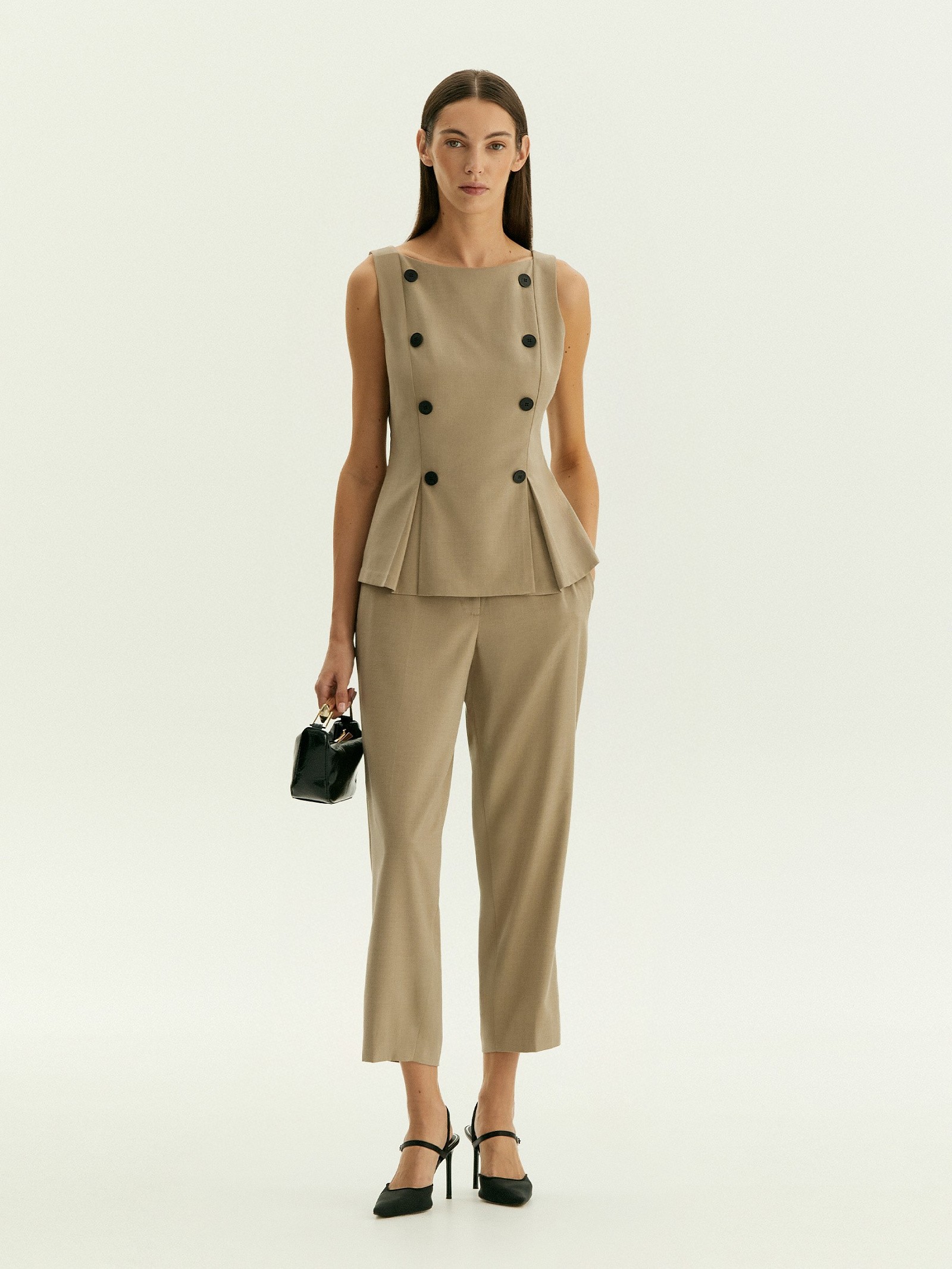 Брюки зауженного кроя