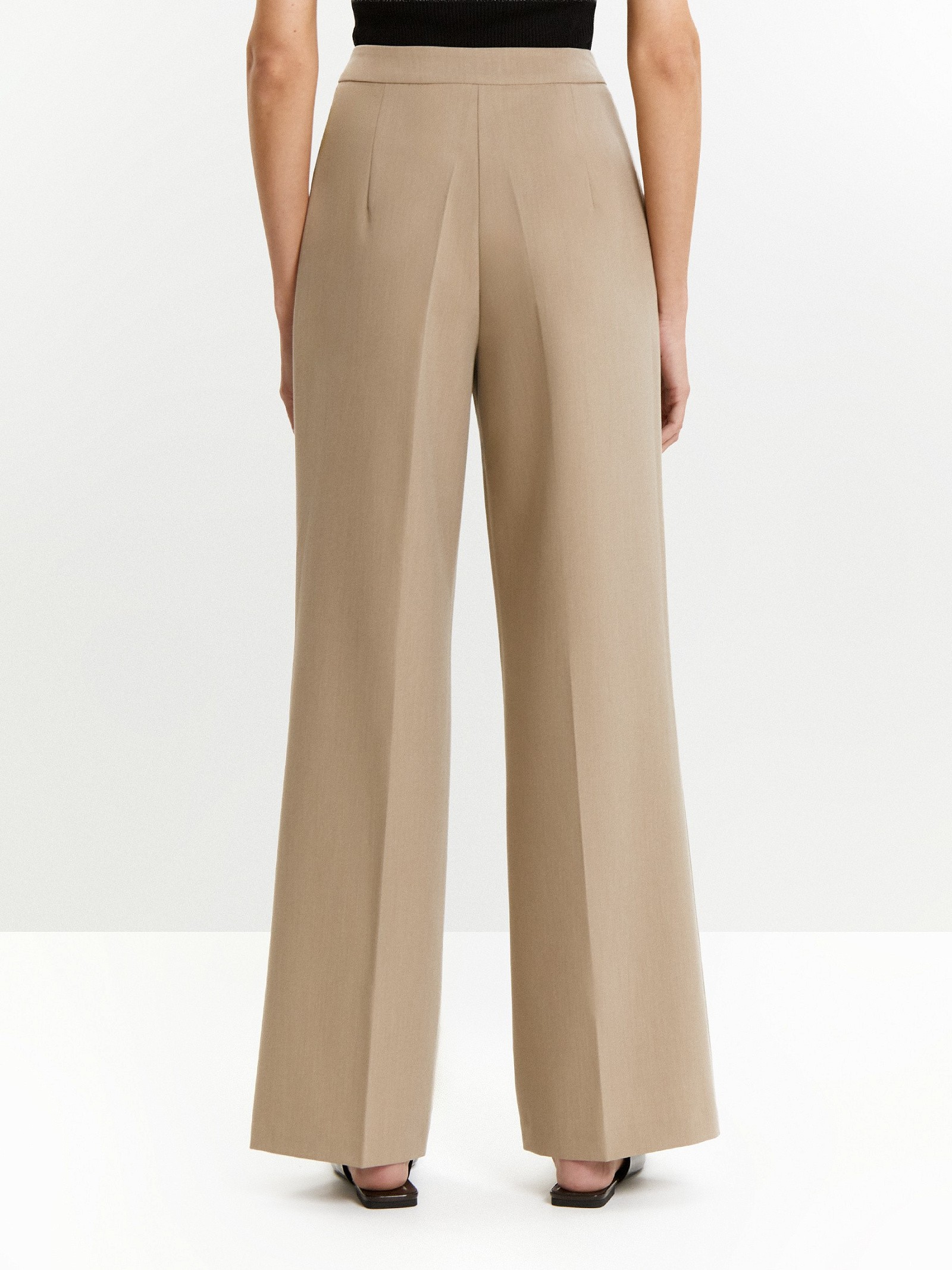 Брюки широкого кроя