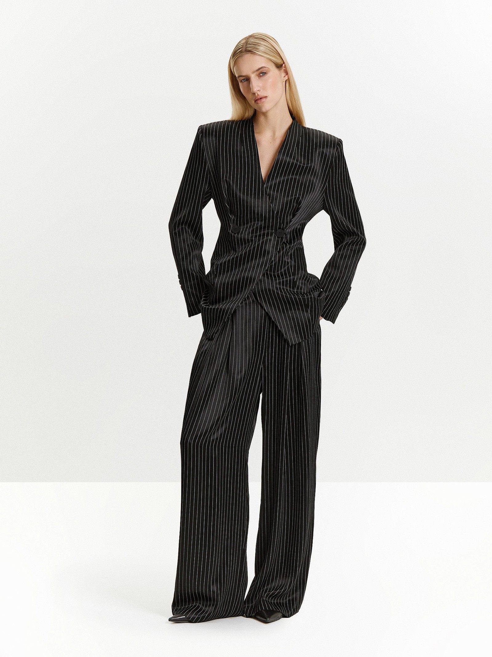 Брюки широкого кроя