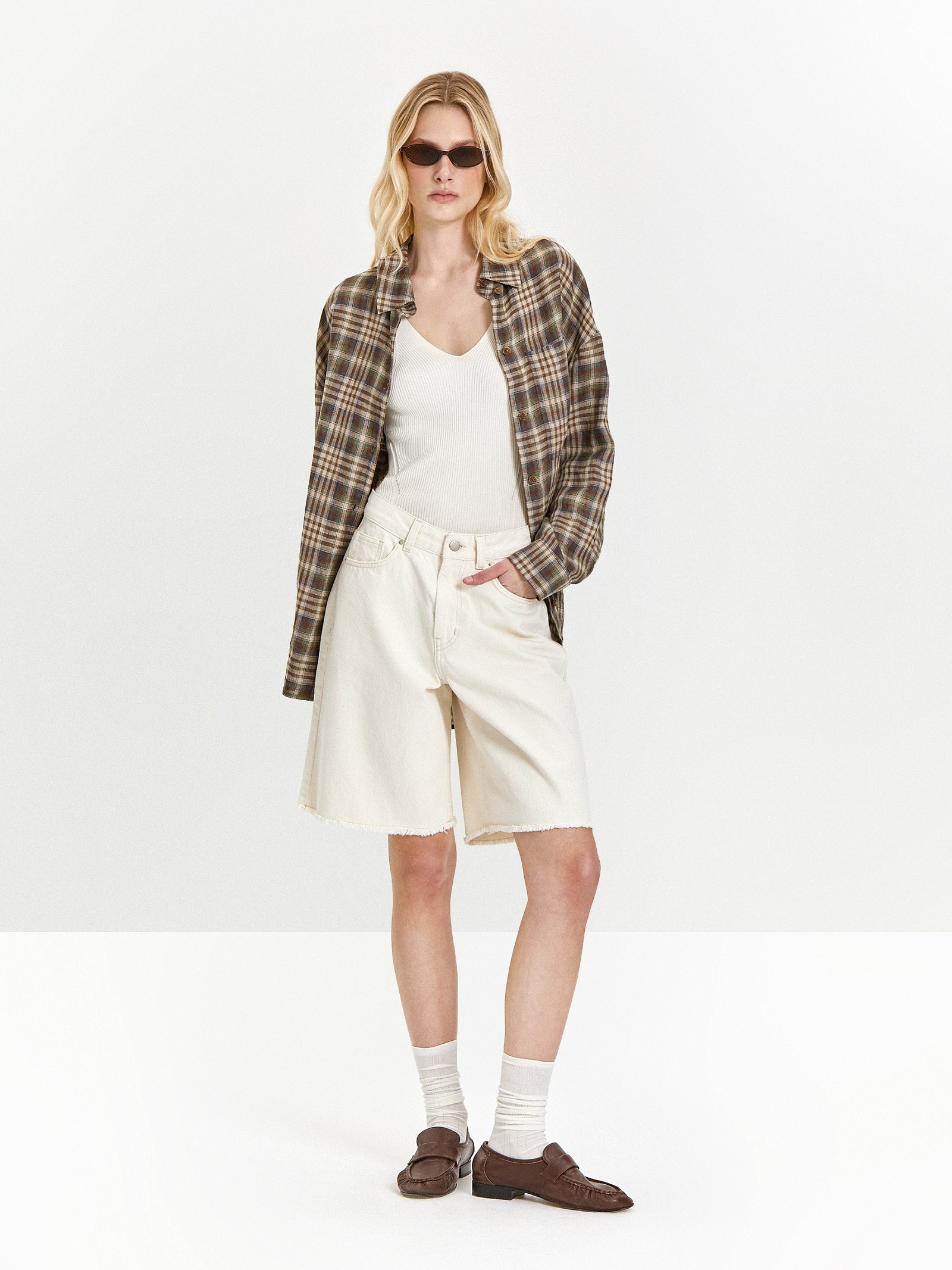 Джинсовые шорты с бахромой