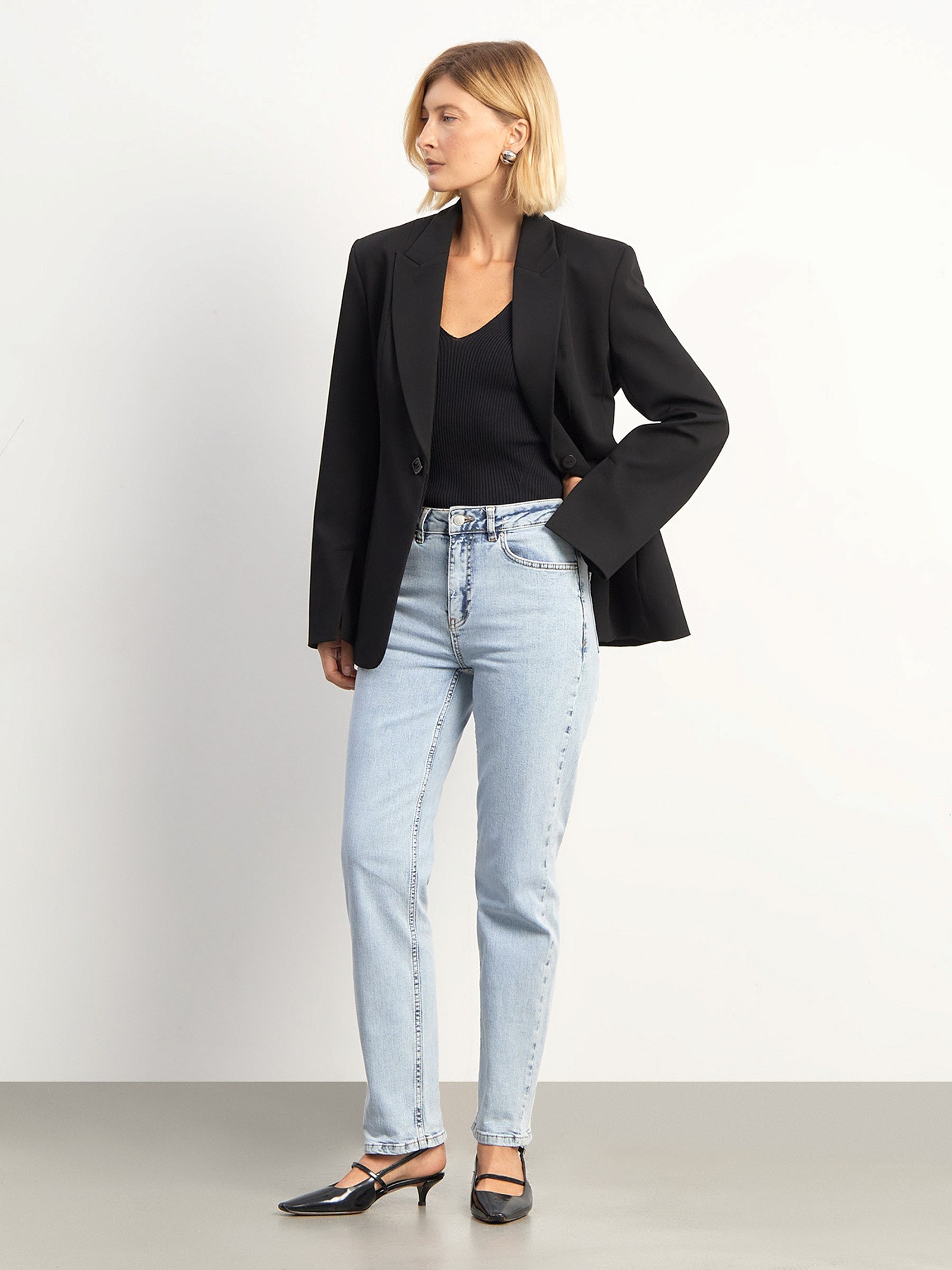 Джинсы прямые