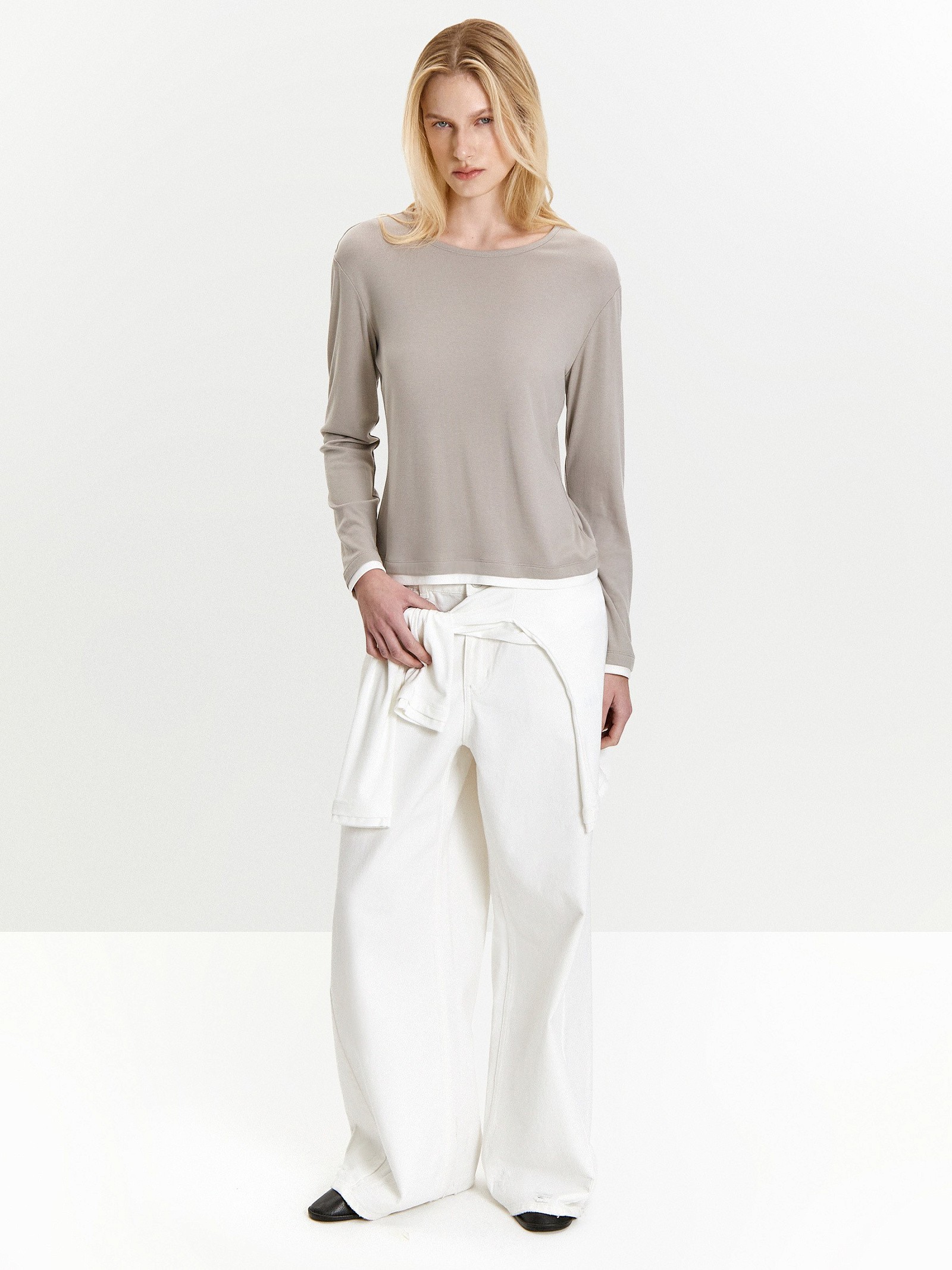 Лонгслив однотонный из вискозы