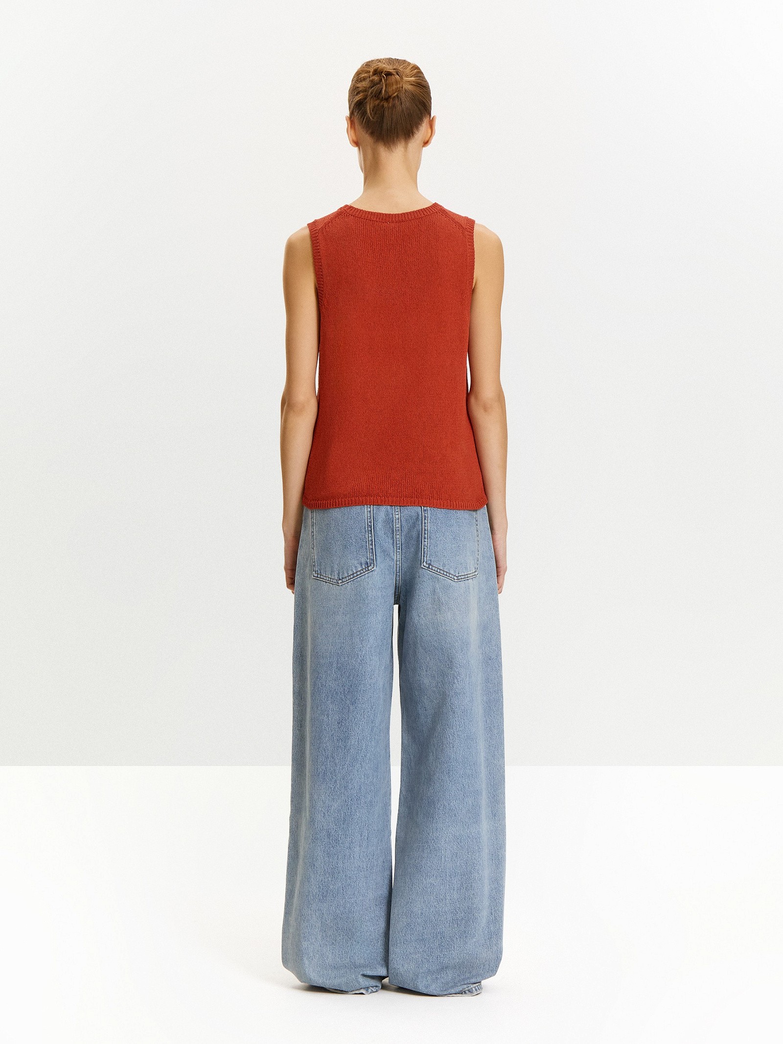 Топ с содержанием льна