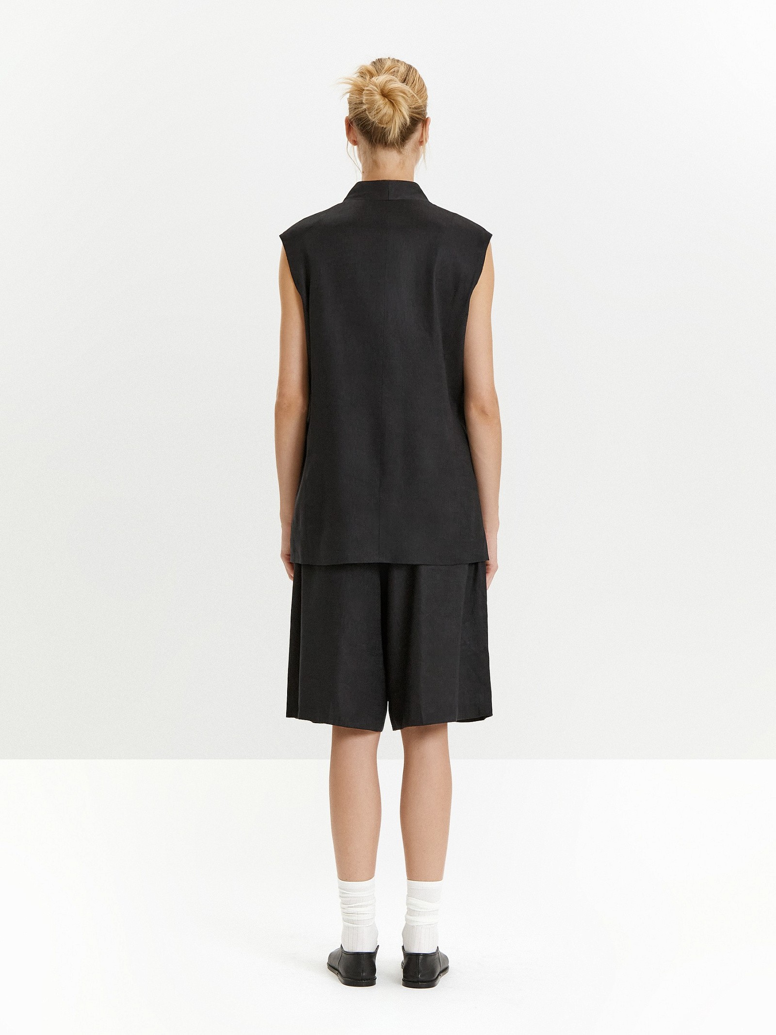 Жилет прямого кроя