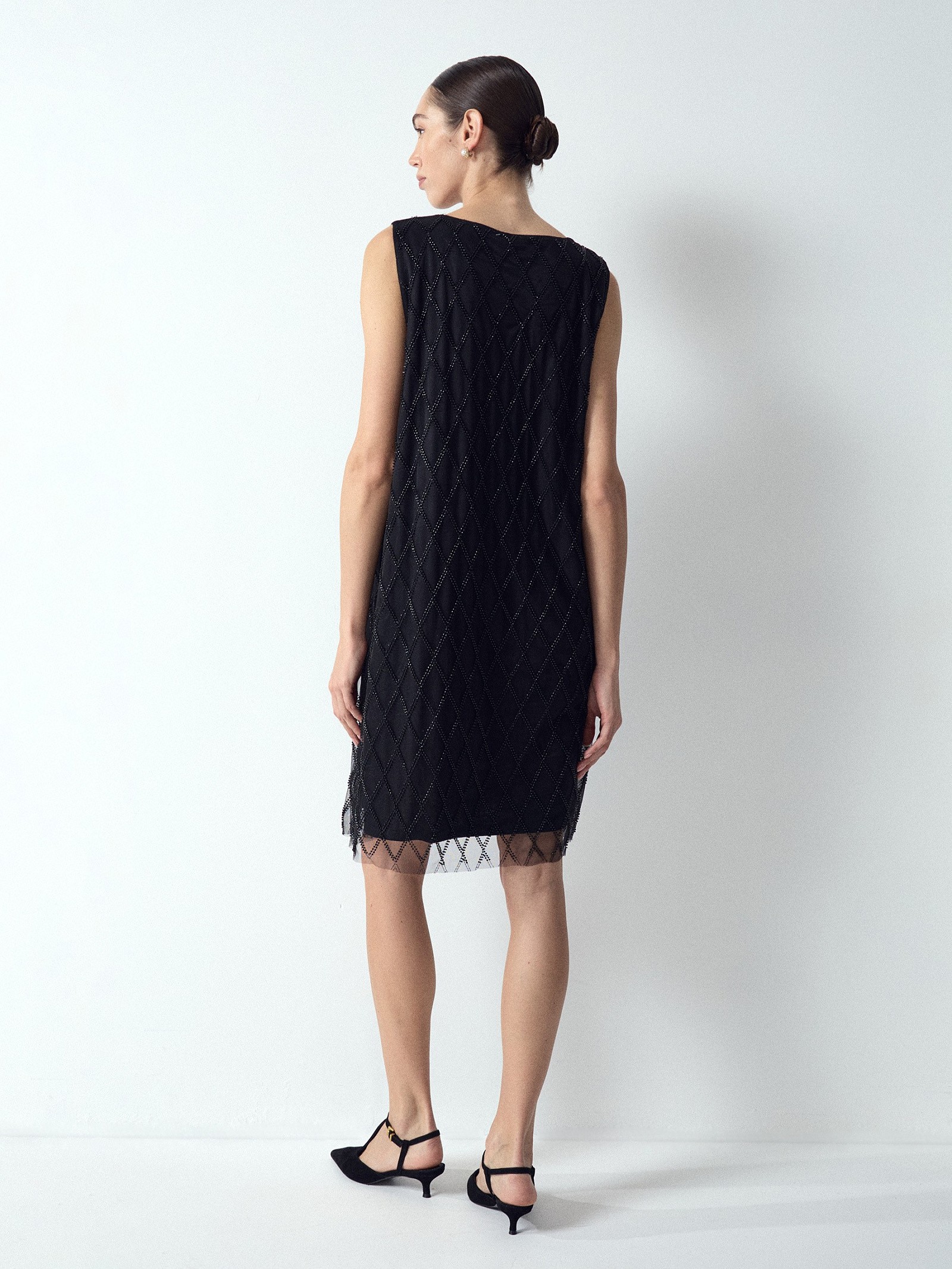 Платье мини с бисером