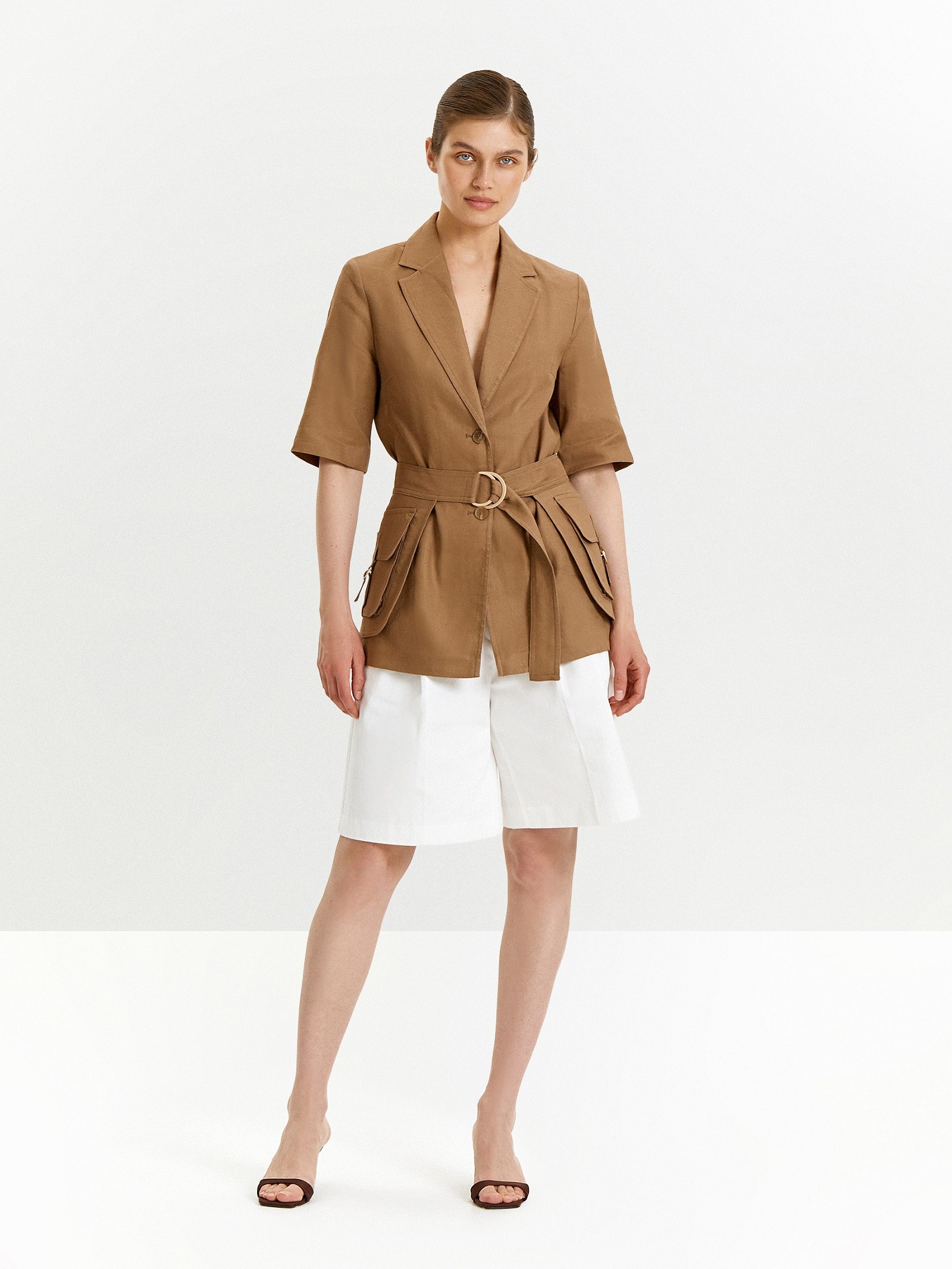 Жакет изо льна с поясом и накладными караманами