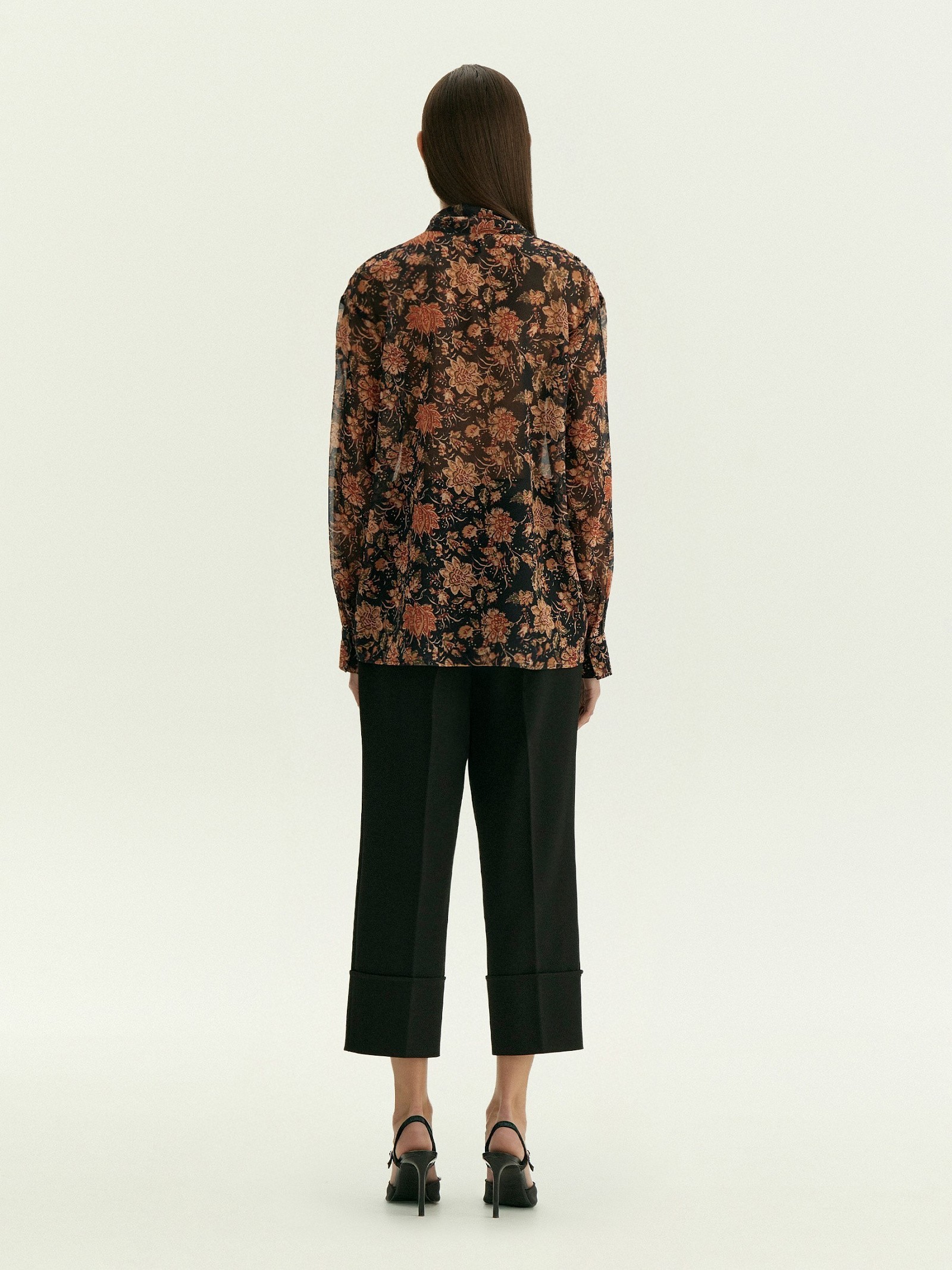 Рубашка с воротником-бантом