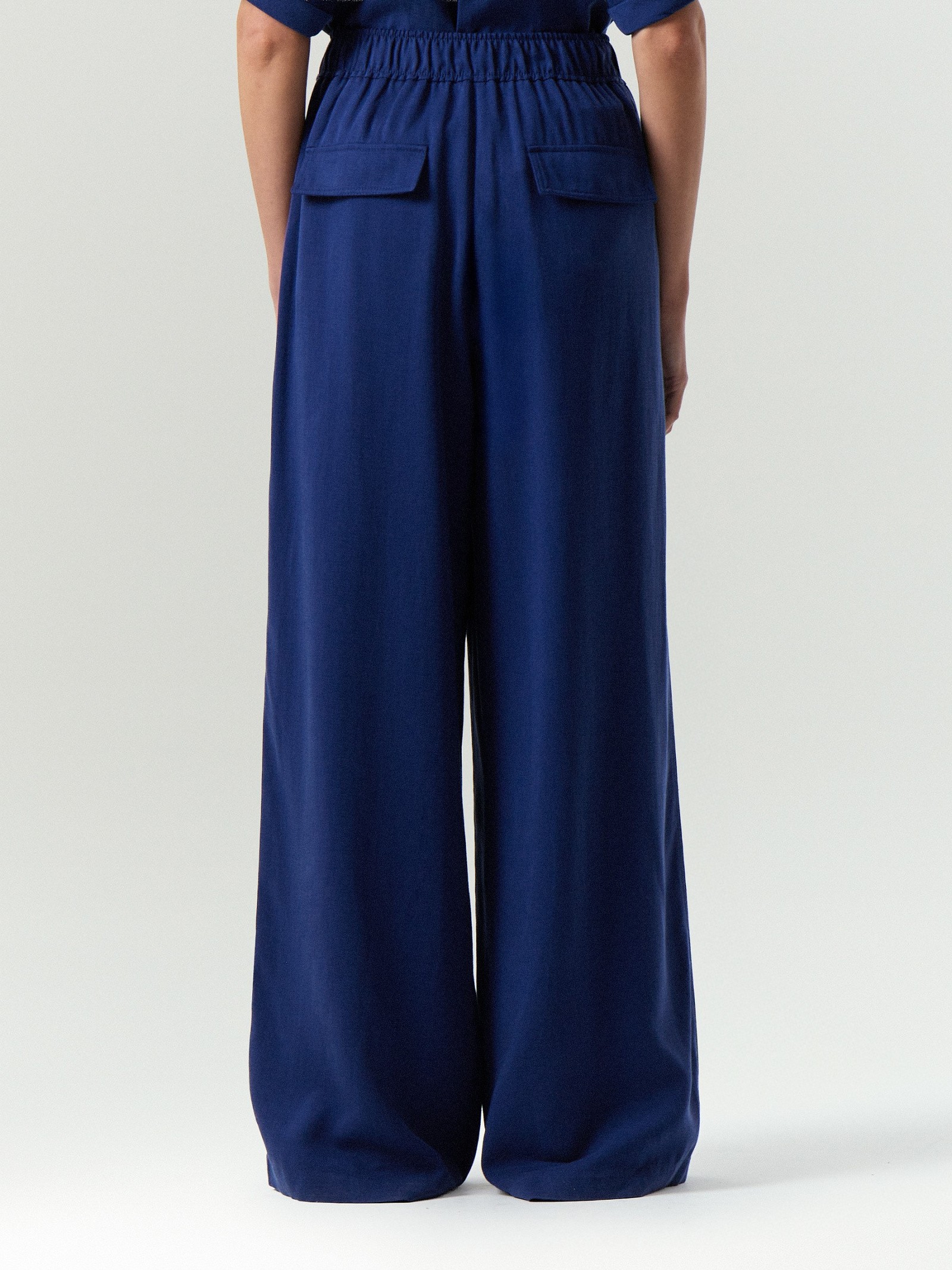 Брюки широкого кроя с добавлением льна