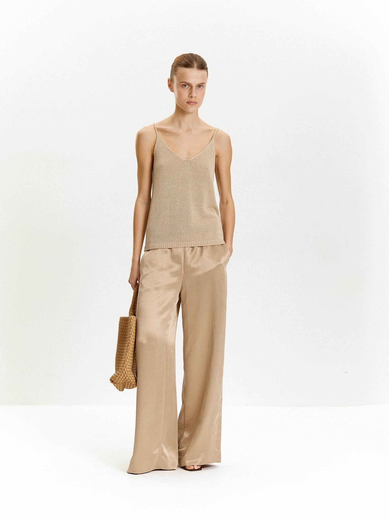 Трикотажный топ с металлизированной нитью