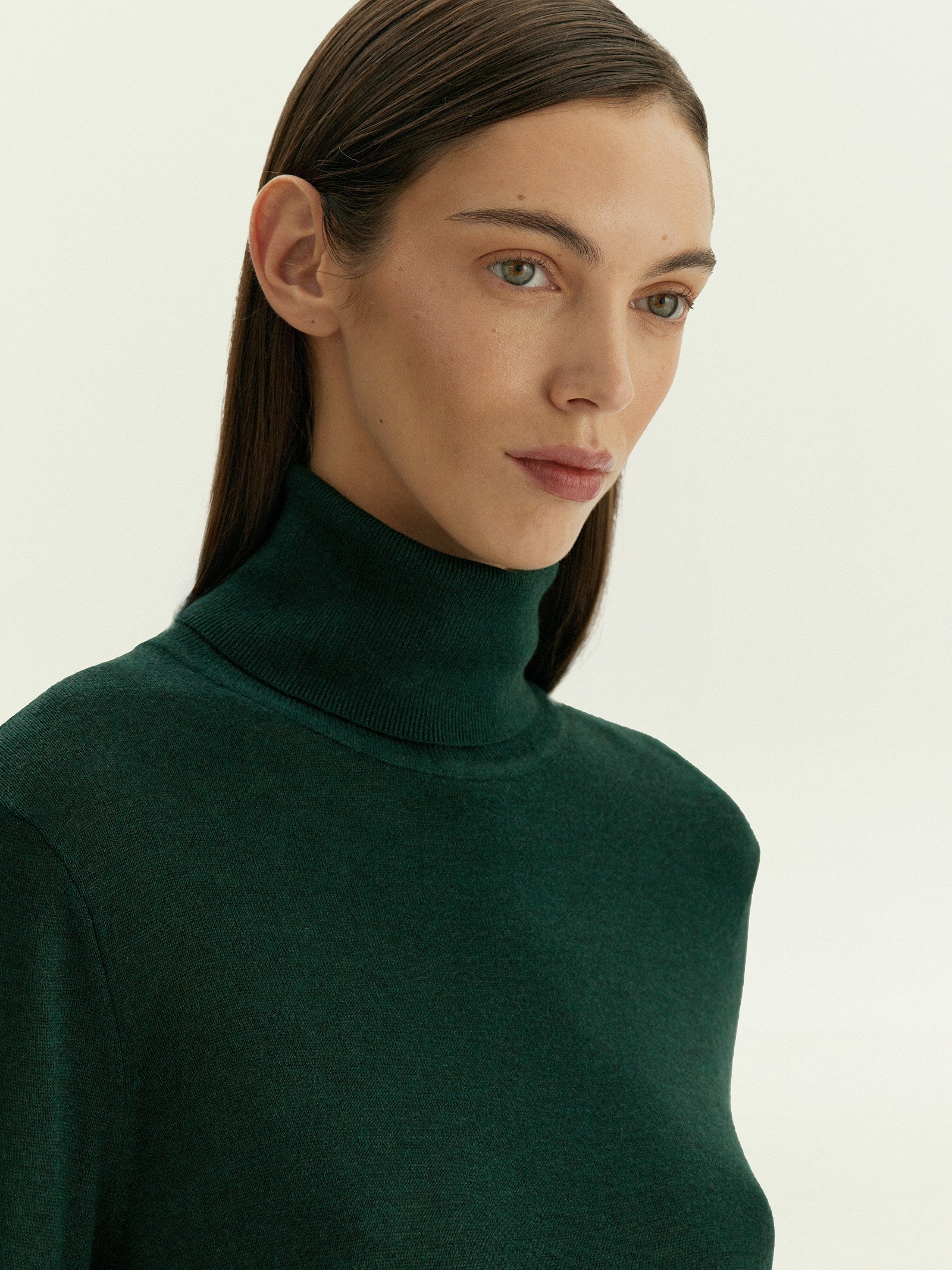 Водолазка из вискозы с добавлением шерсти