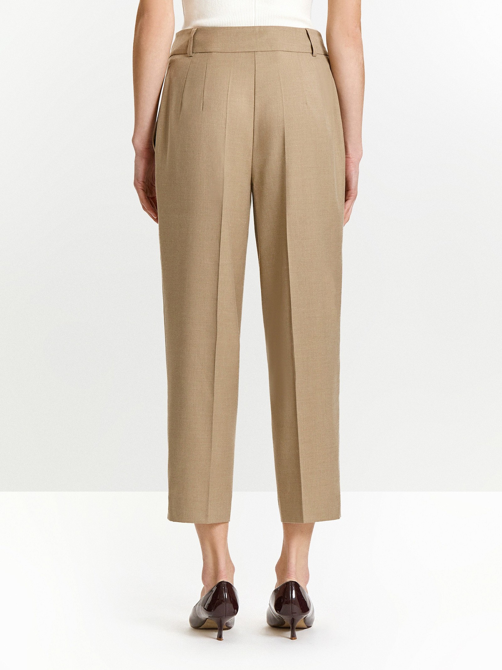 Брюки зауженного кроя