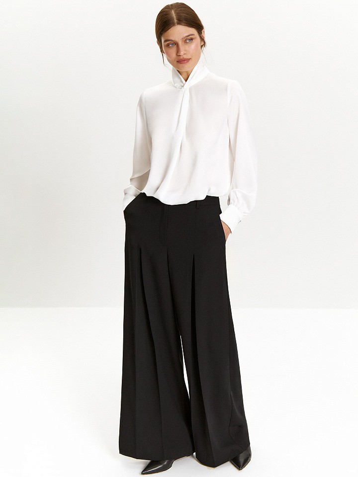 Брюки широкого кроя