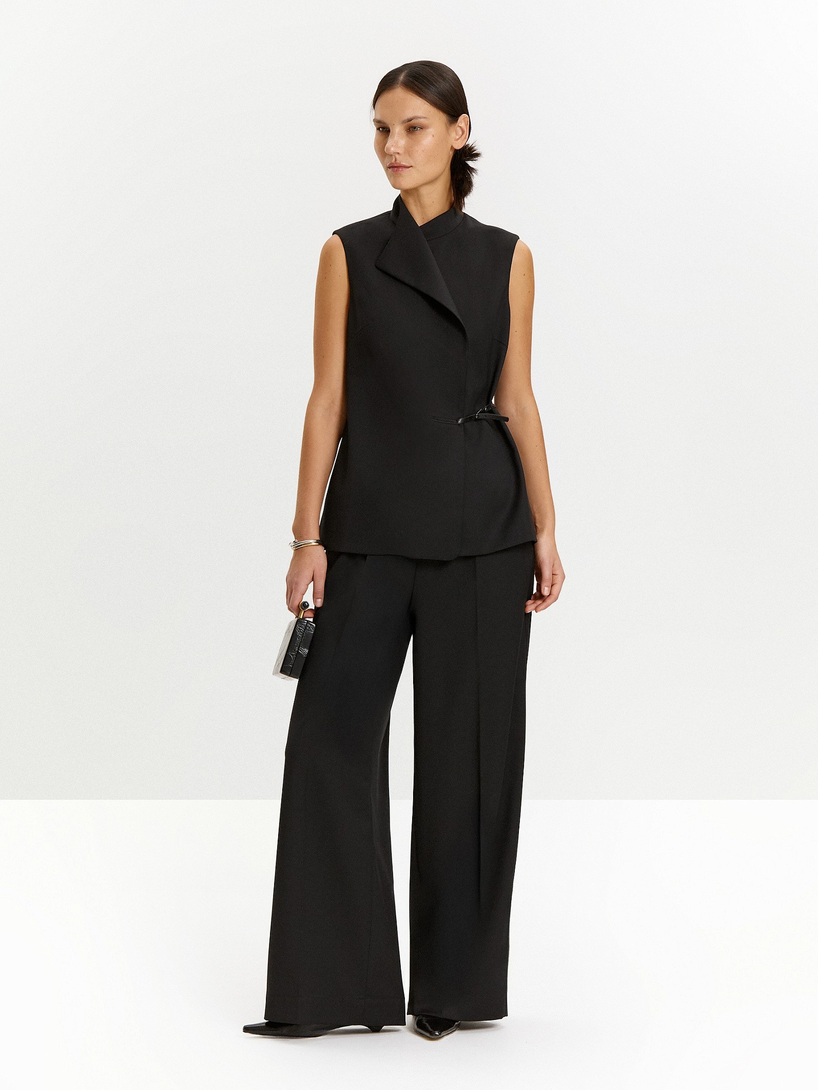 Жилет удлиненный