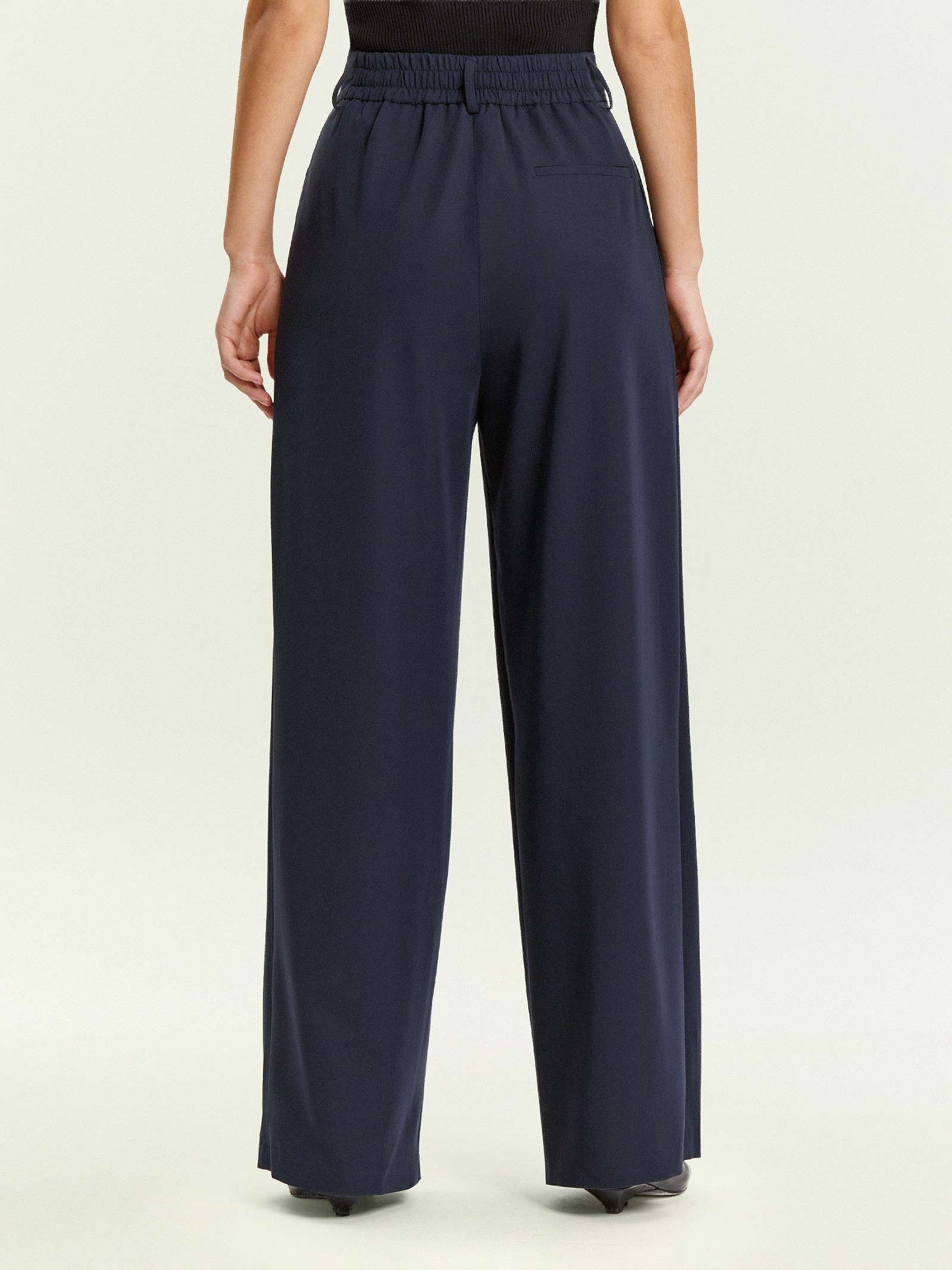 Брюки широкого кроя