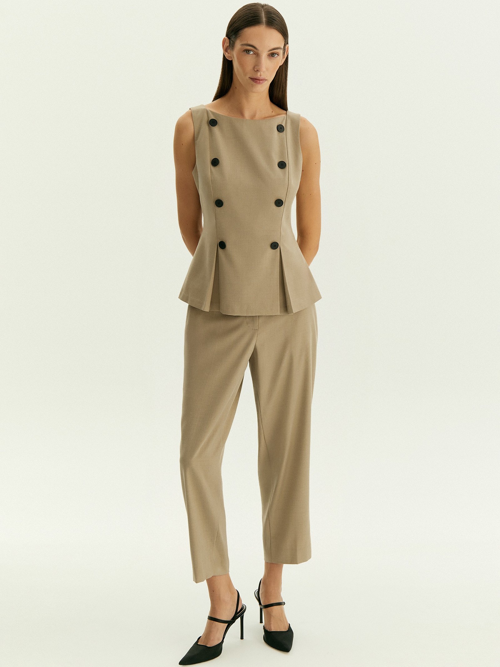 Брюки зауженного кроя