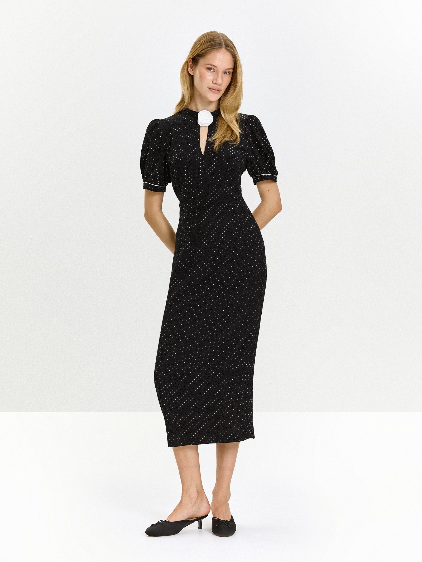 Платье в горох