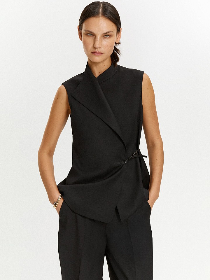 Жилет удлиненный