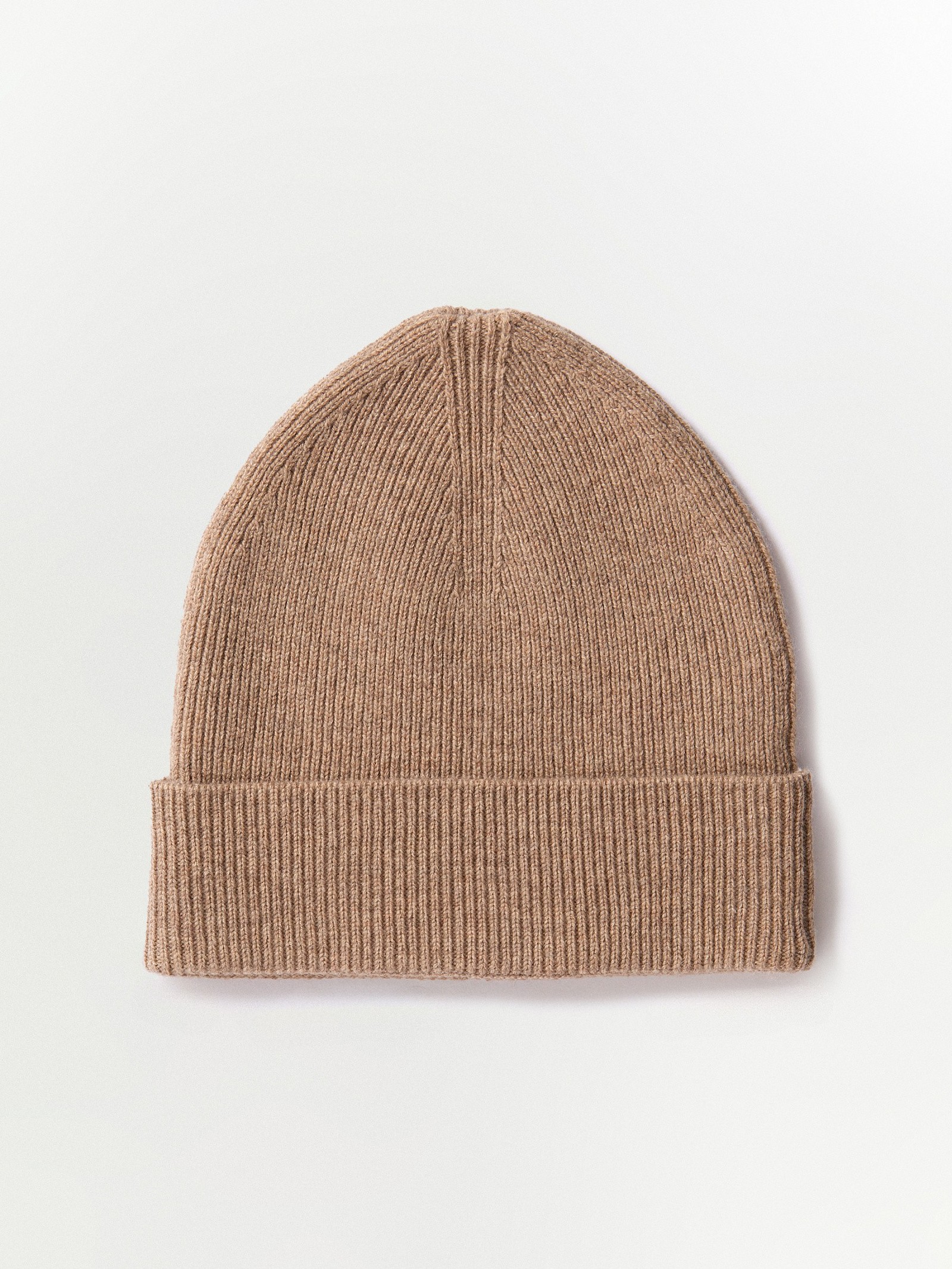 Шапка из шерсти и кашемира