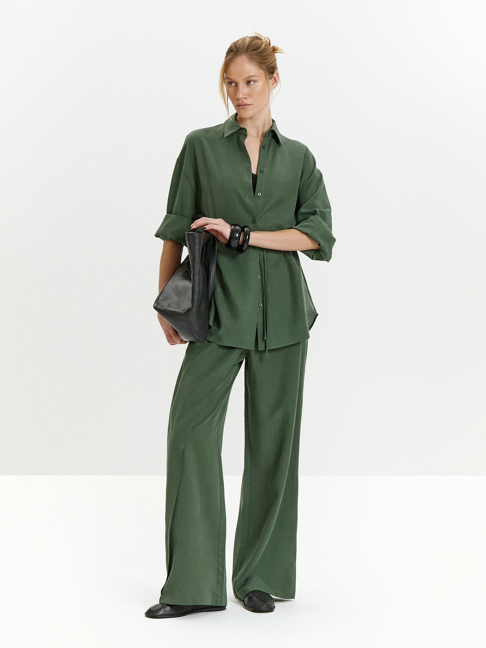 Брюки широкого кроя