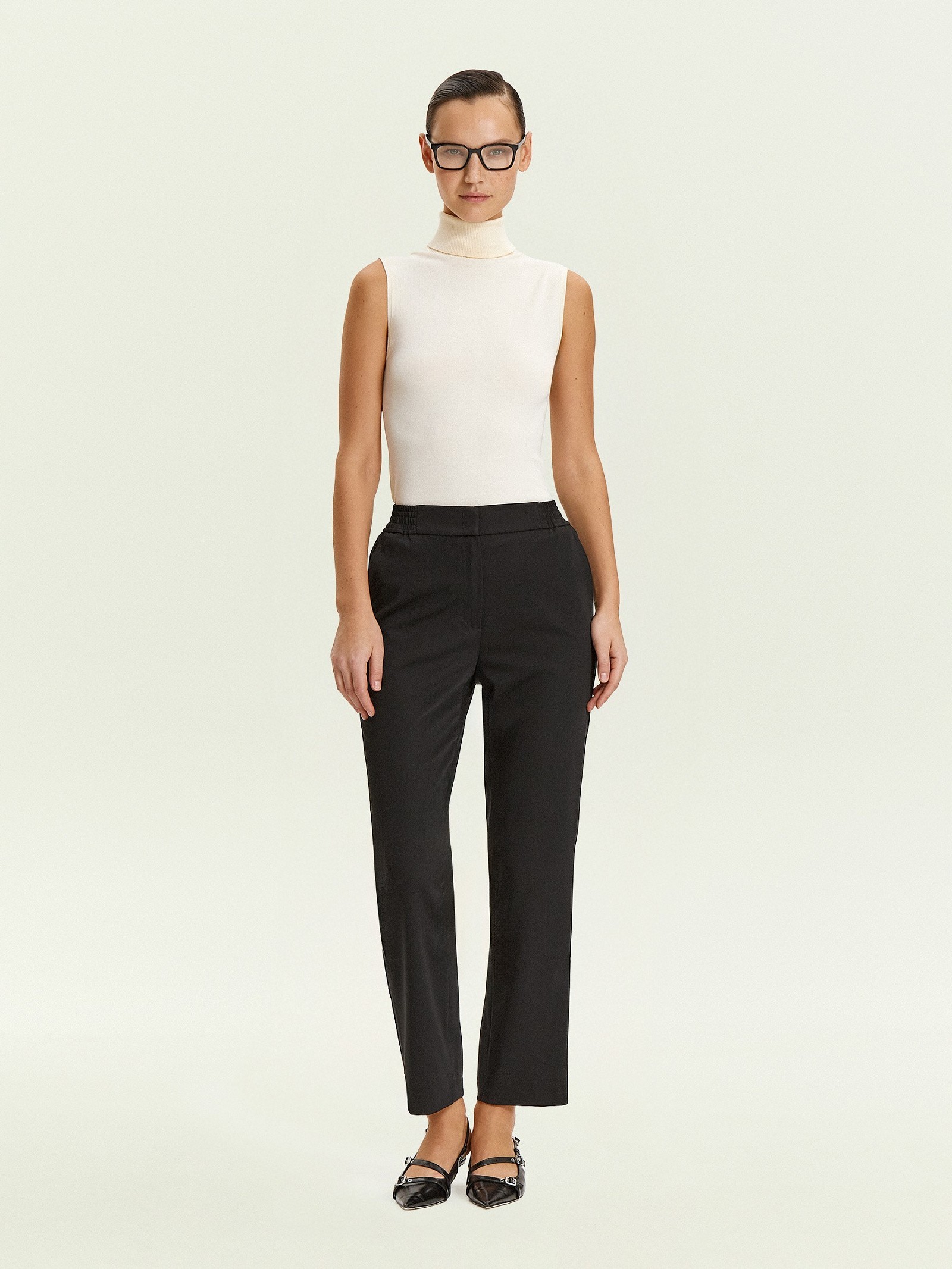 Брюки зауженного кроя