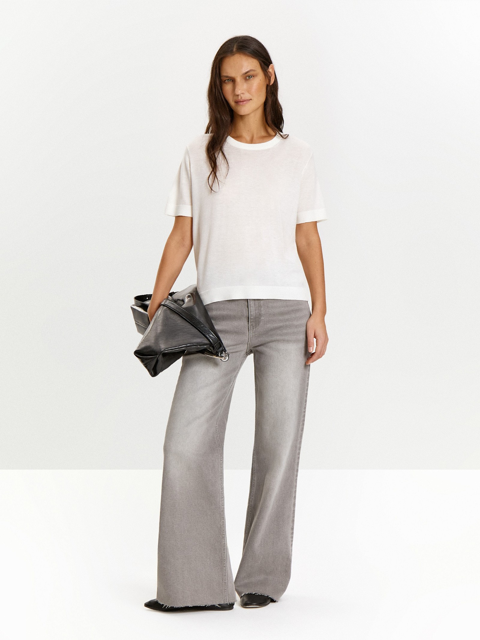 Футболка с содержанием шерсти