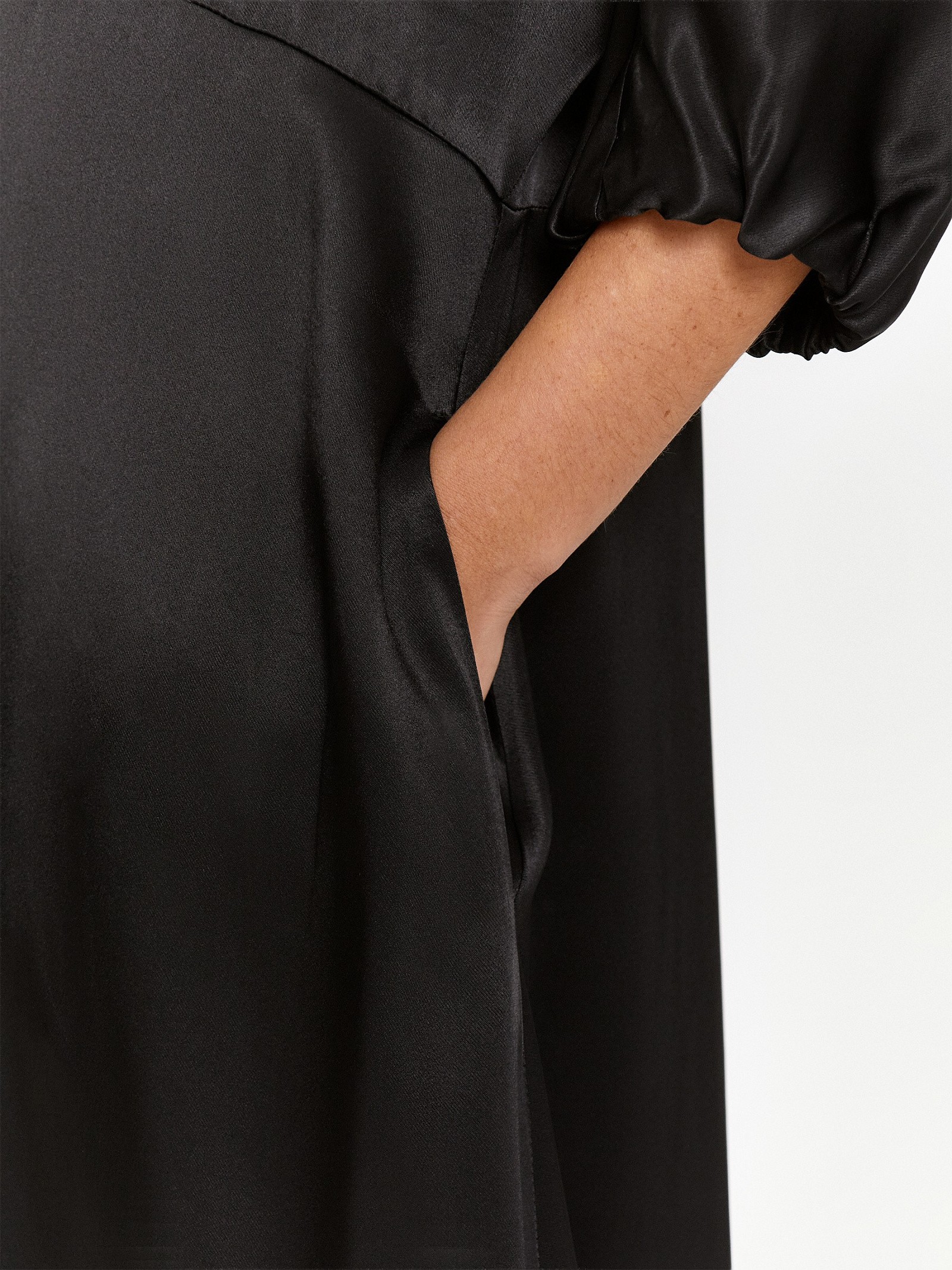 Платье а-силуэта