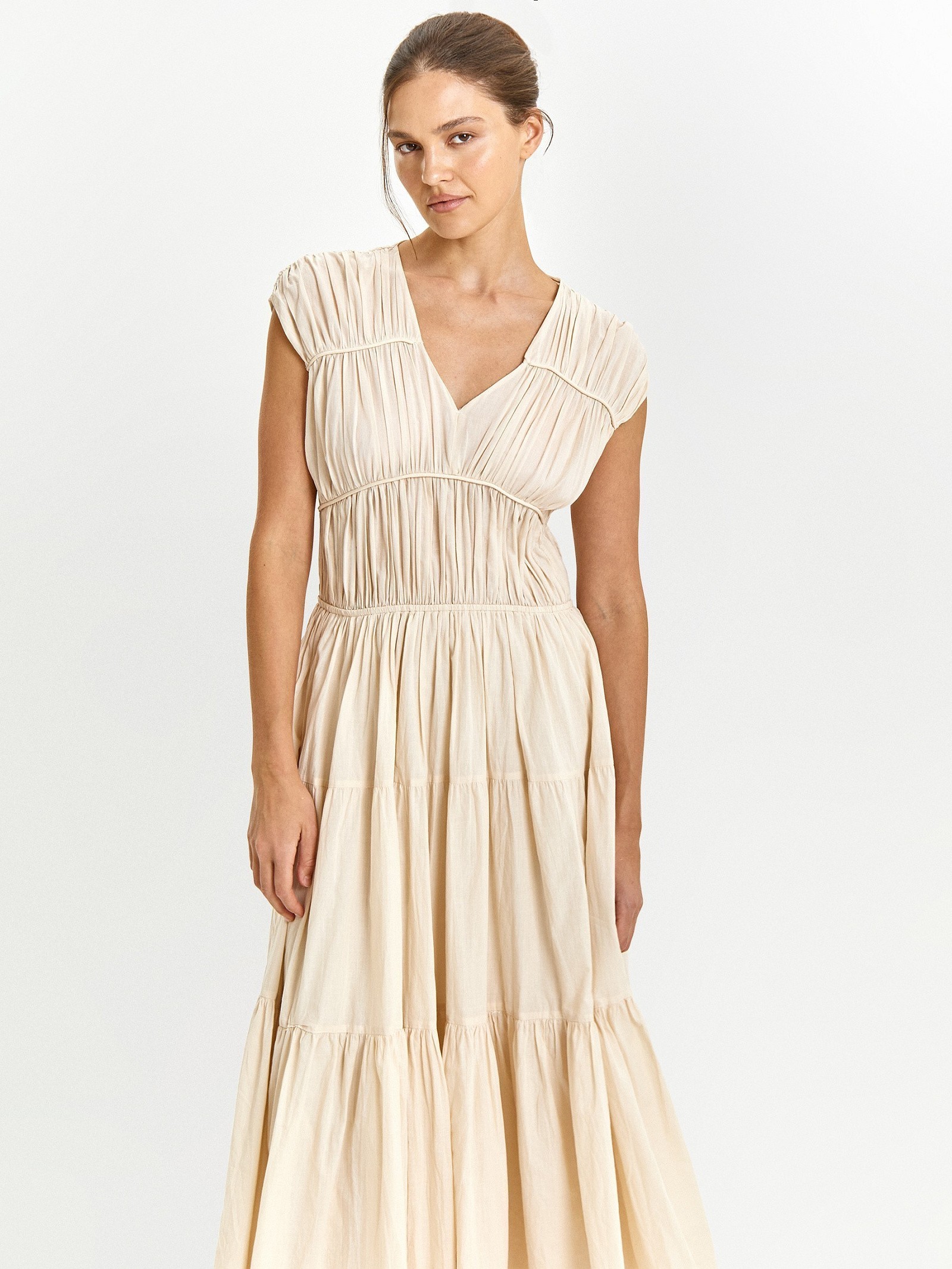 Платье а-силуэта