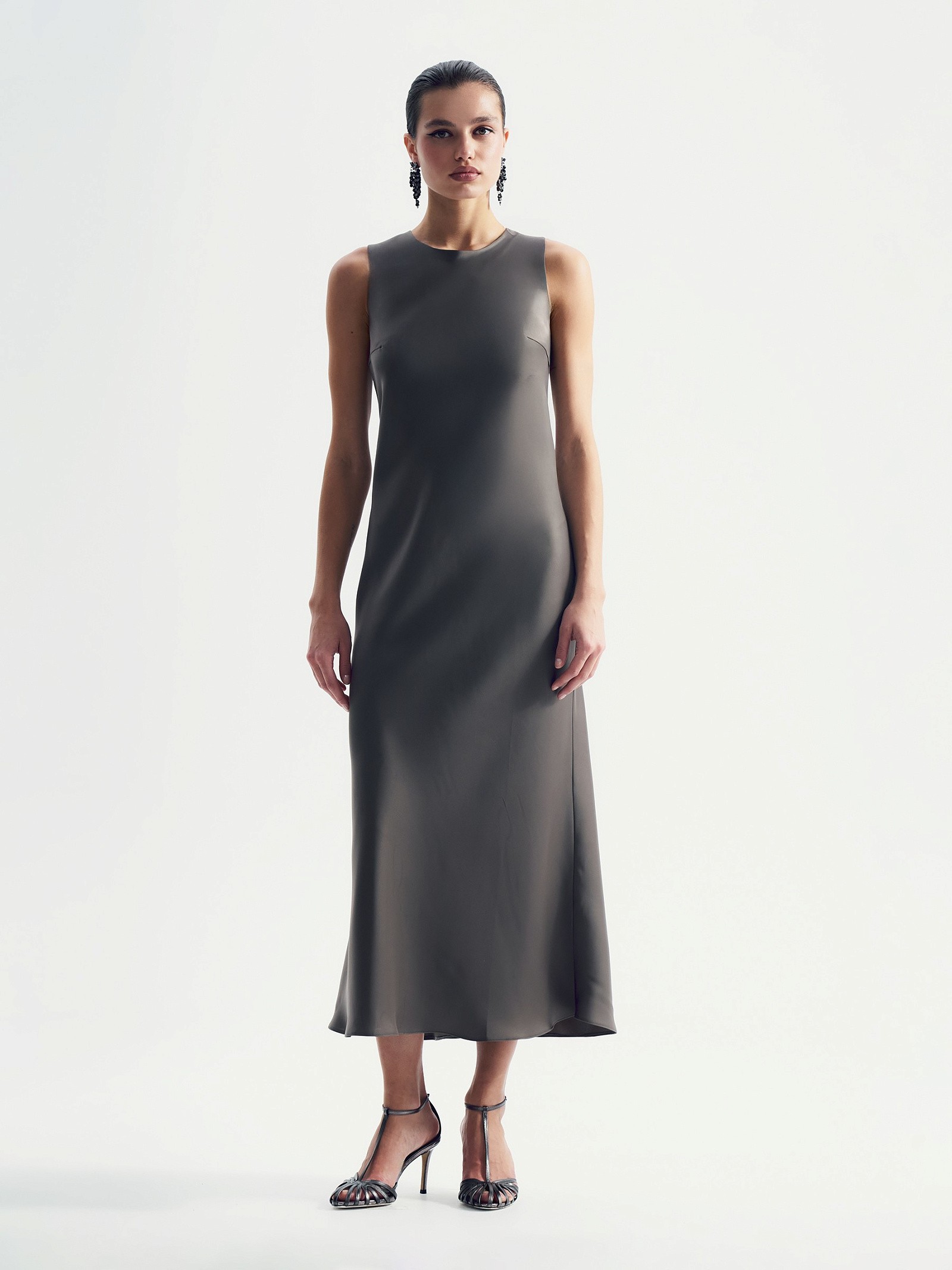 Платье макси приталенного кроя