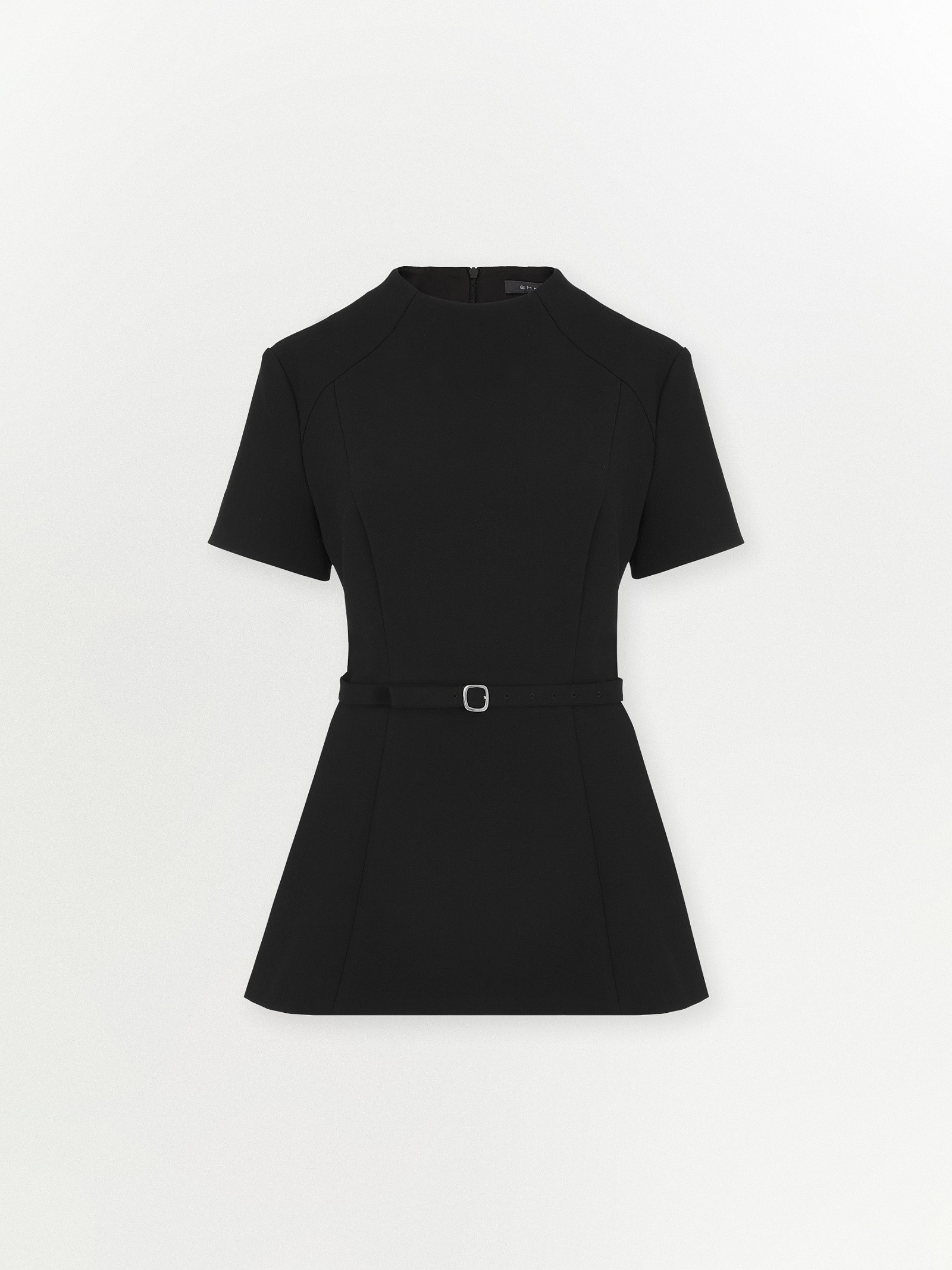 Блузка с поясом