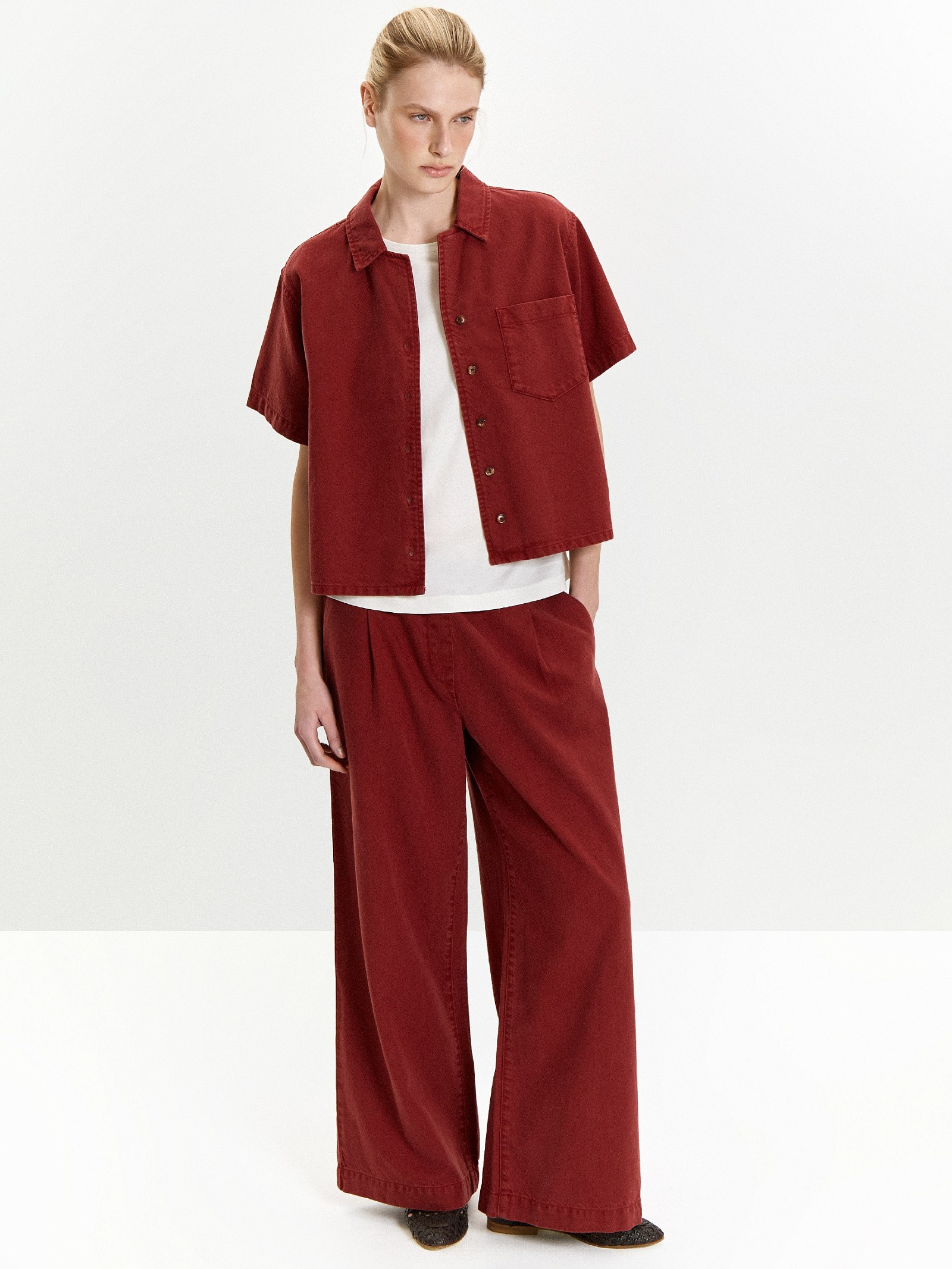 Брюки широкого кроя