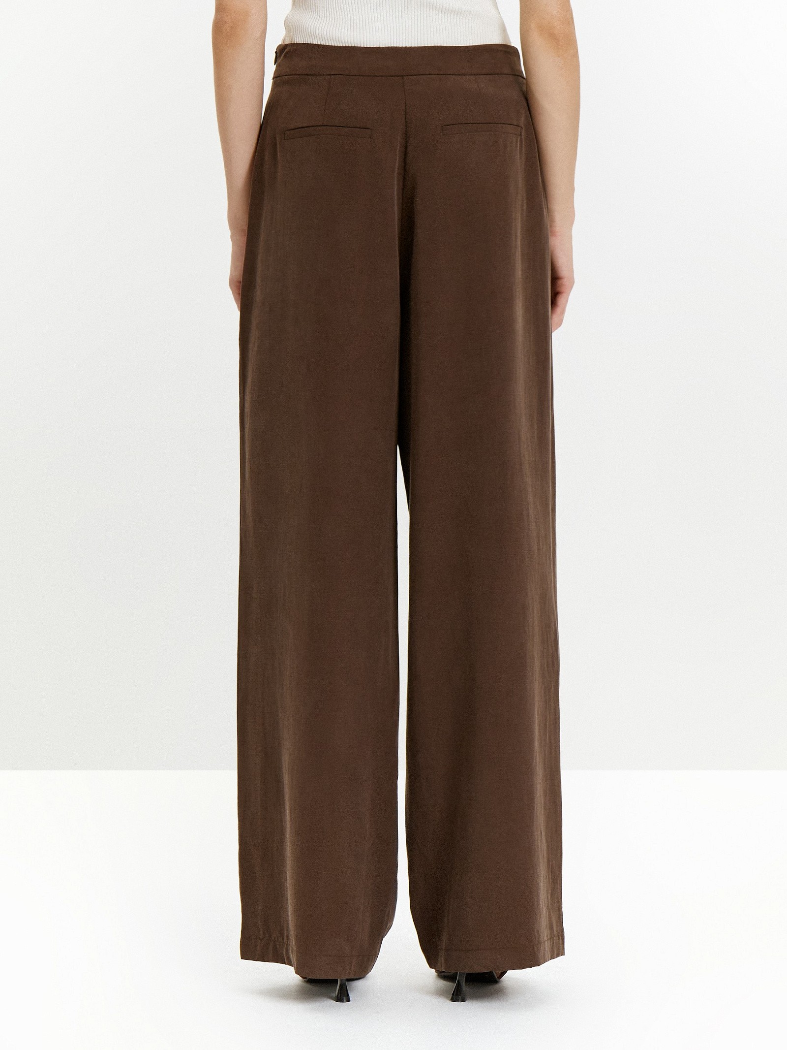 Брюки широкого кроя