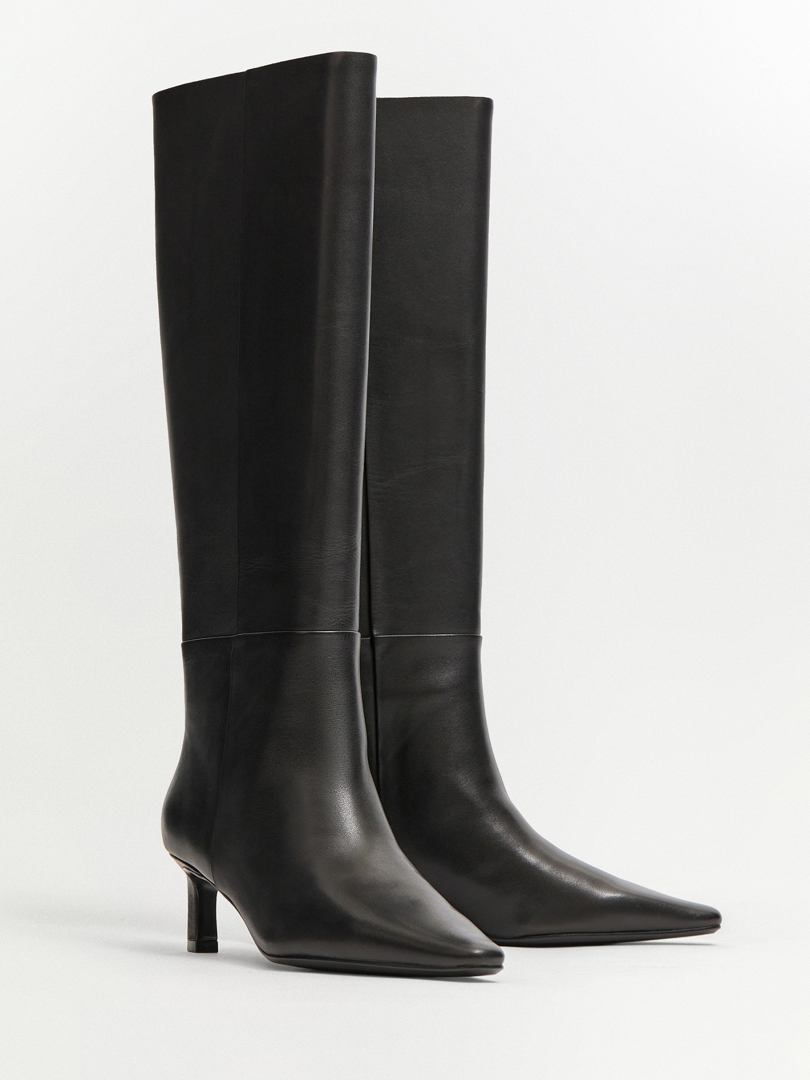 Сапоги из натуральной кожи