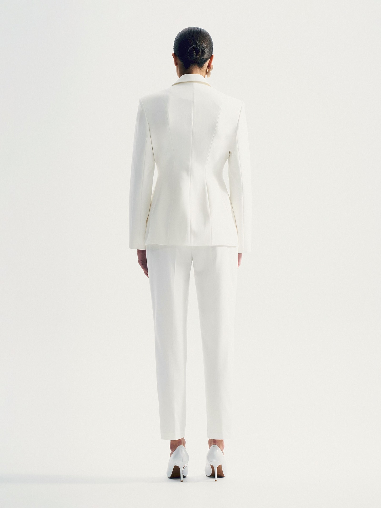 Брюки зауженного кроя