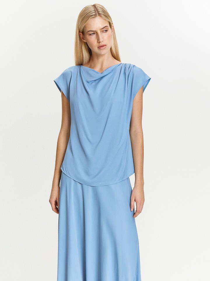 Блузка однотонная