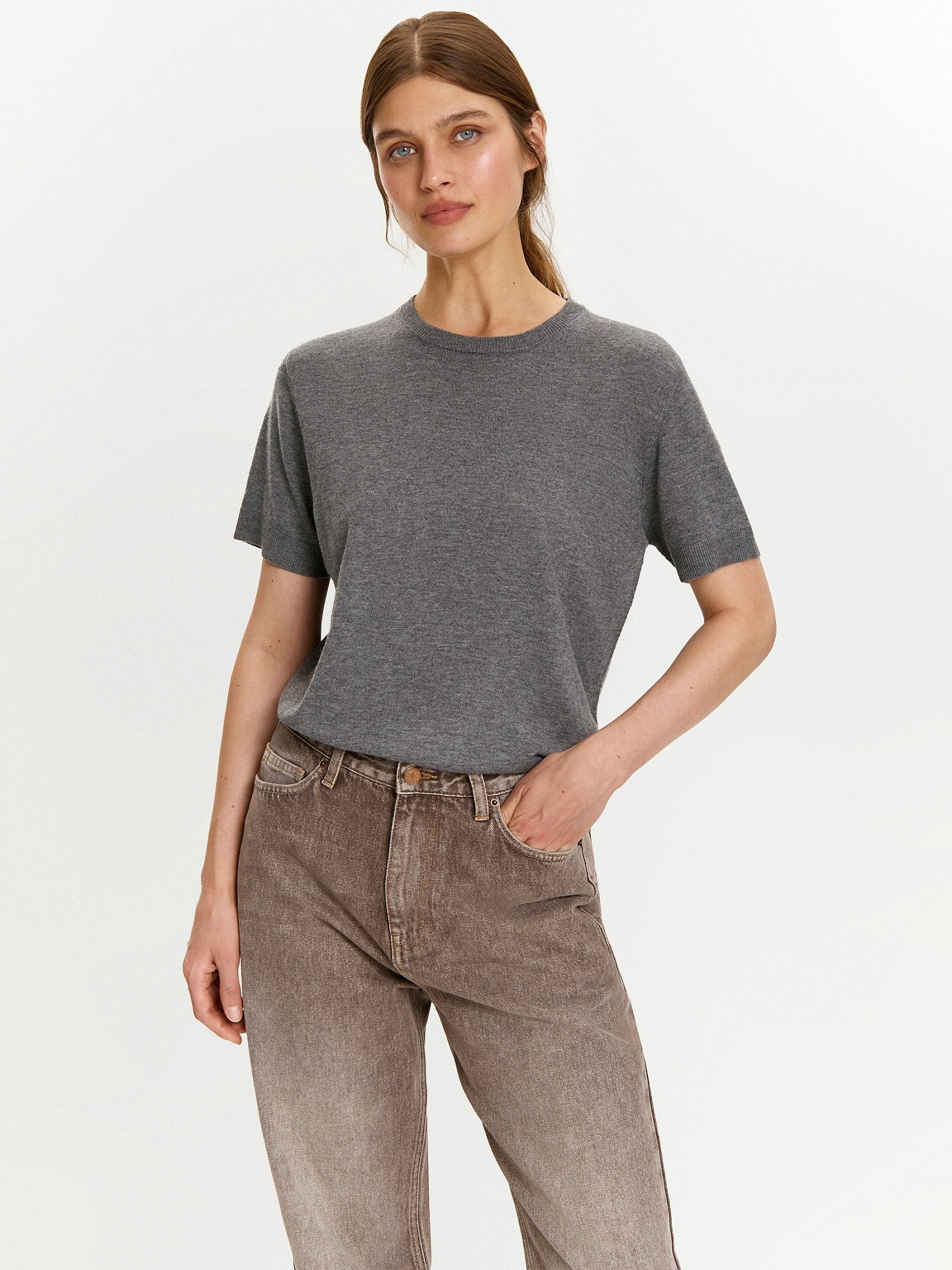 Футболка с содержанием шерсти