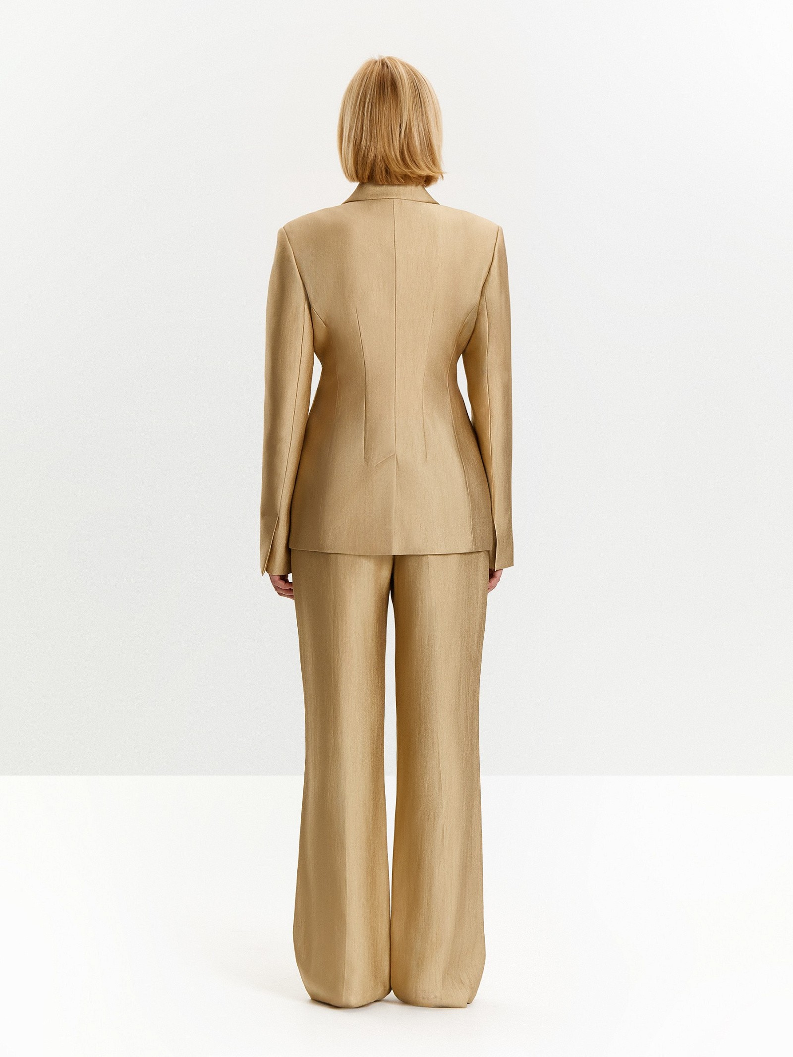 Жакет приталенного кроя